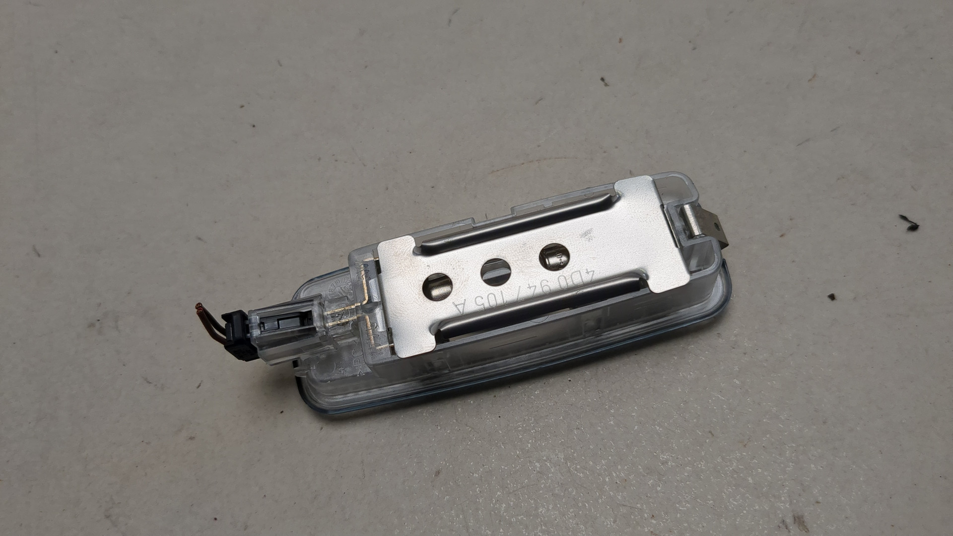 Плафон салонный