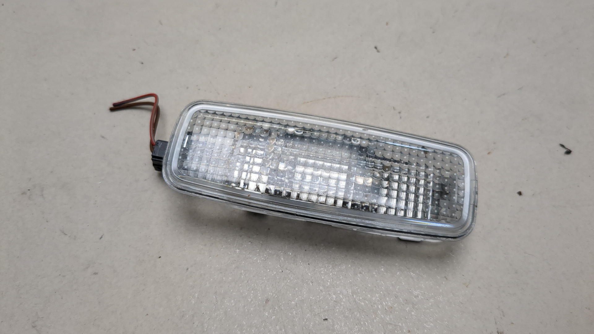 Плафон салонный