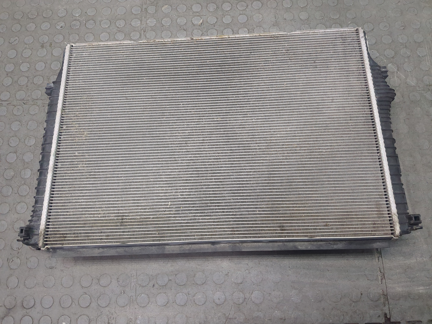 Радиатор охлаждения двигателя основной