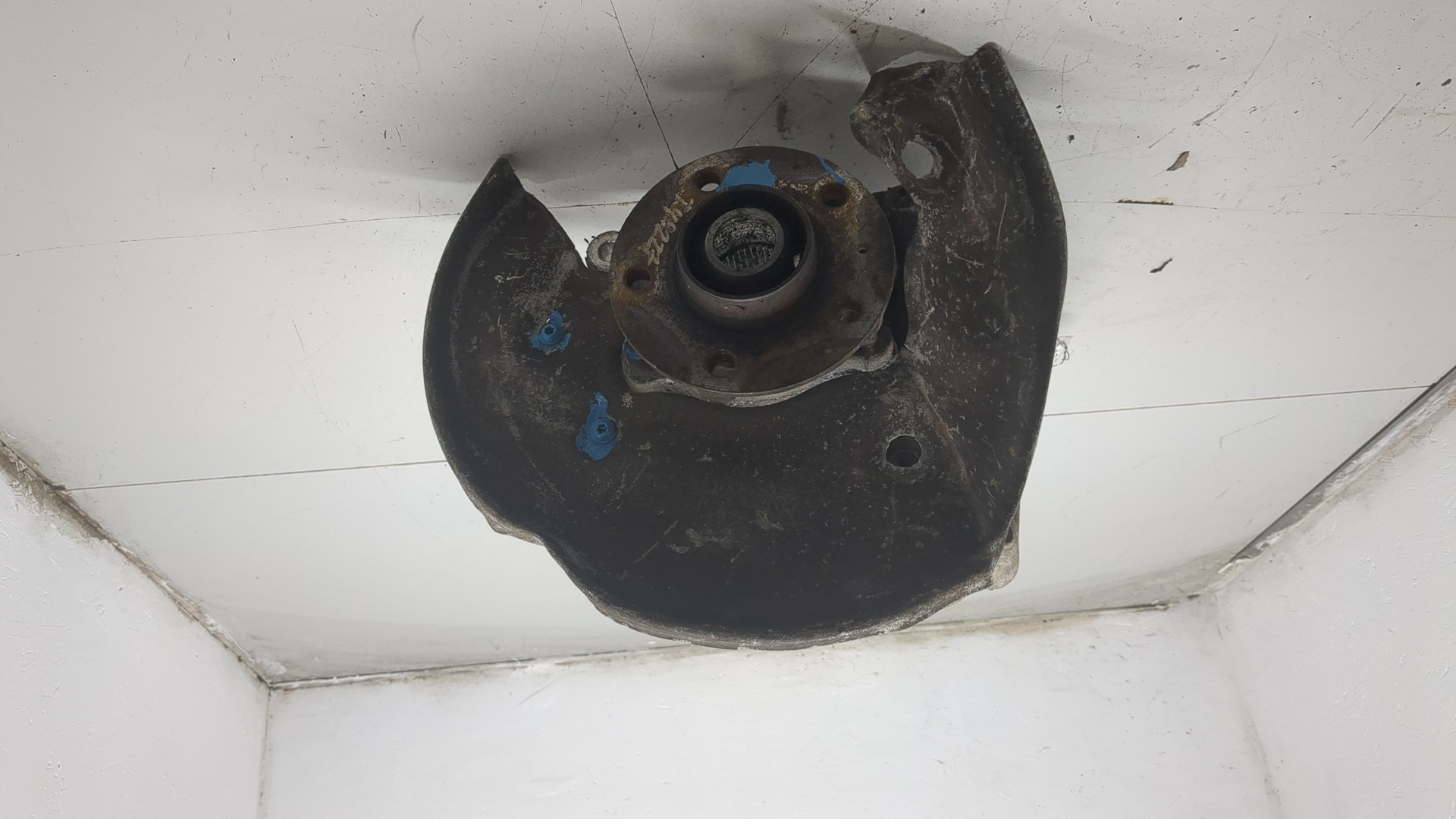 Кулак поворотный задний правый