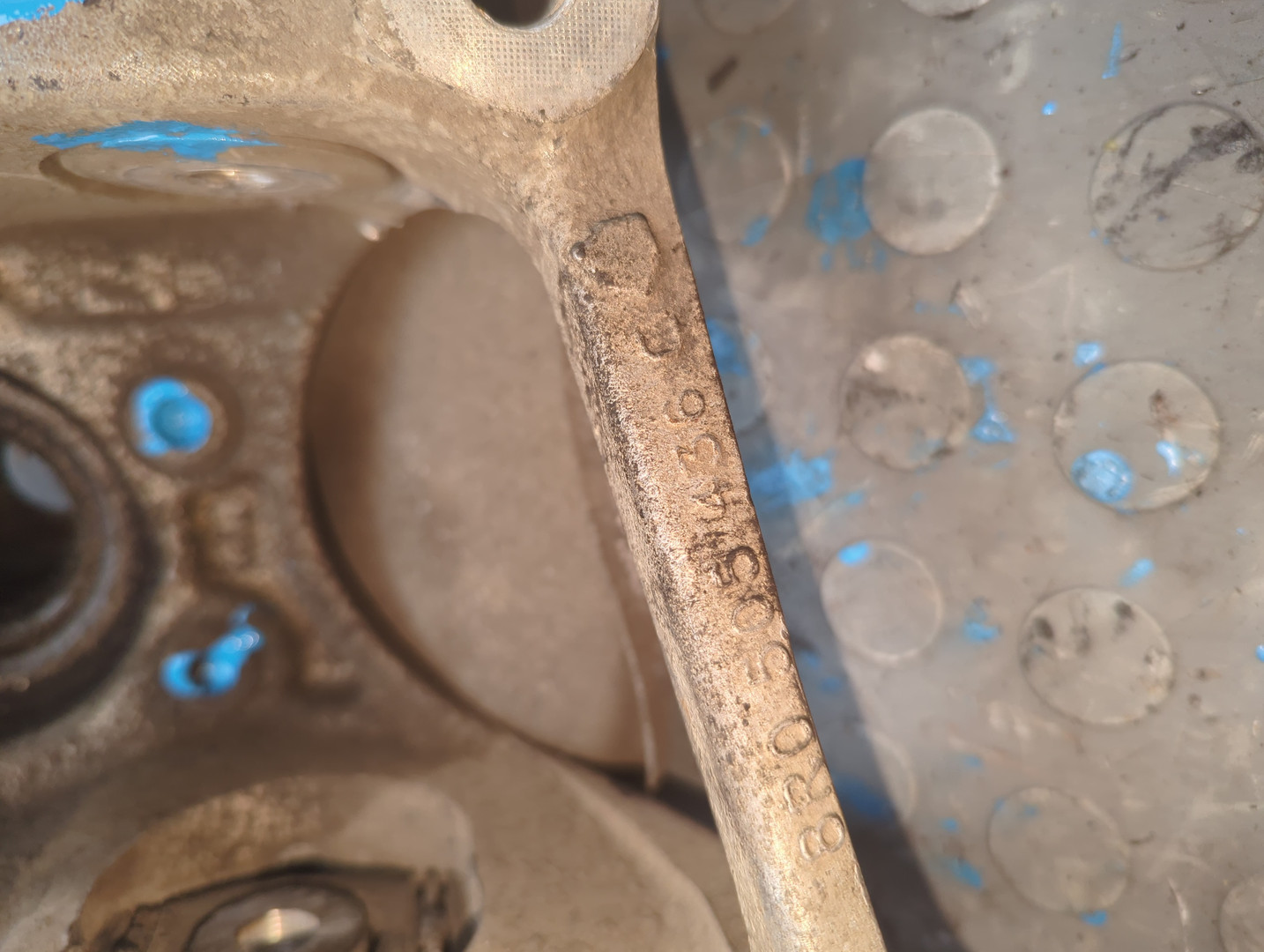 Кулак поворотный задний правый