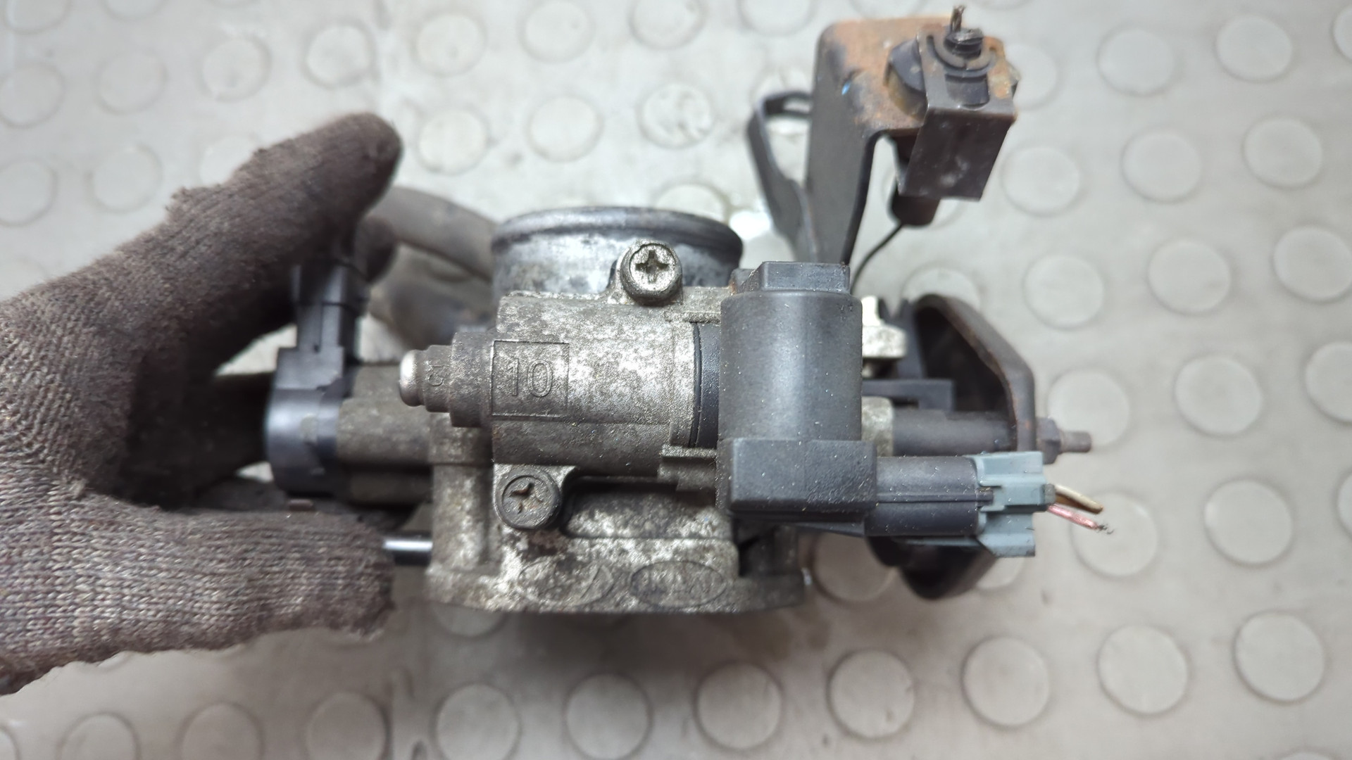 Заслонка дроссельная электрическая