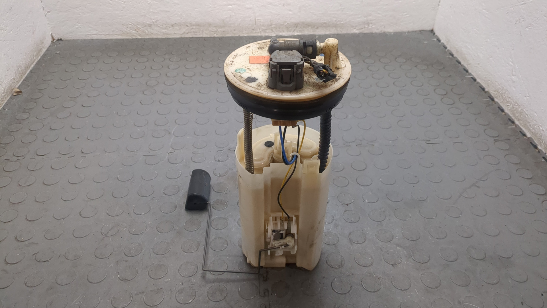 Насос топливный электрический