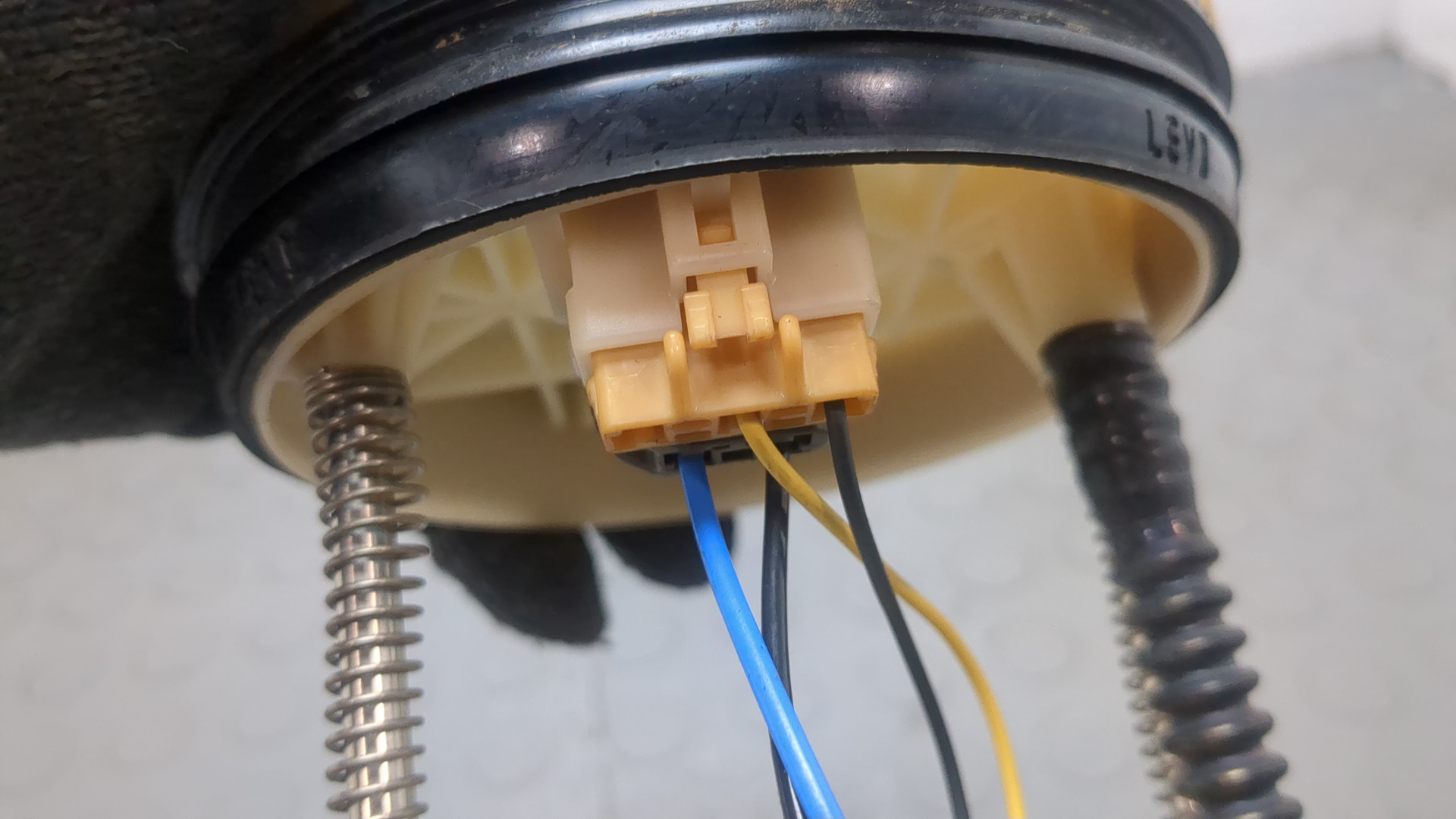 Насос топливный электрический