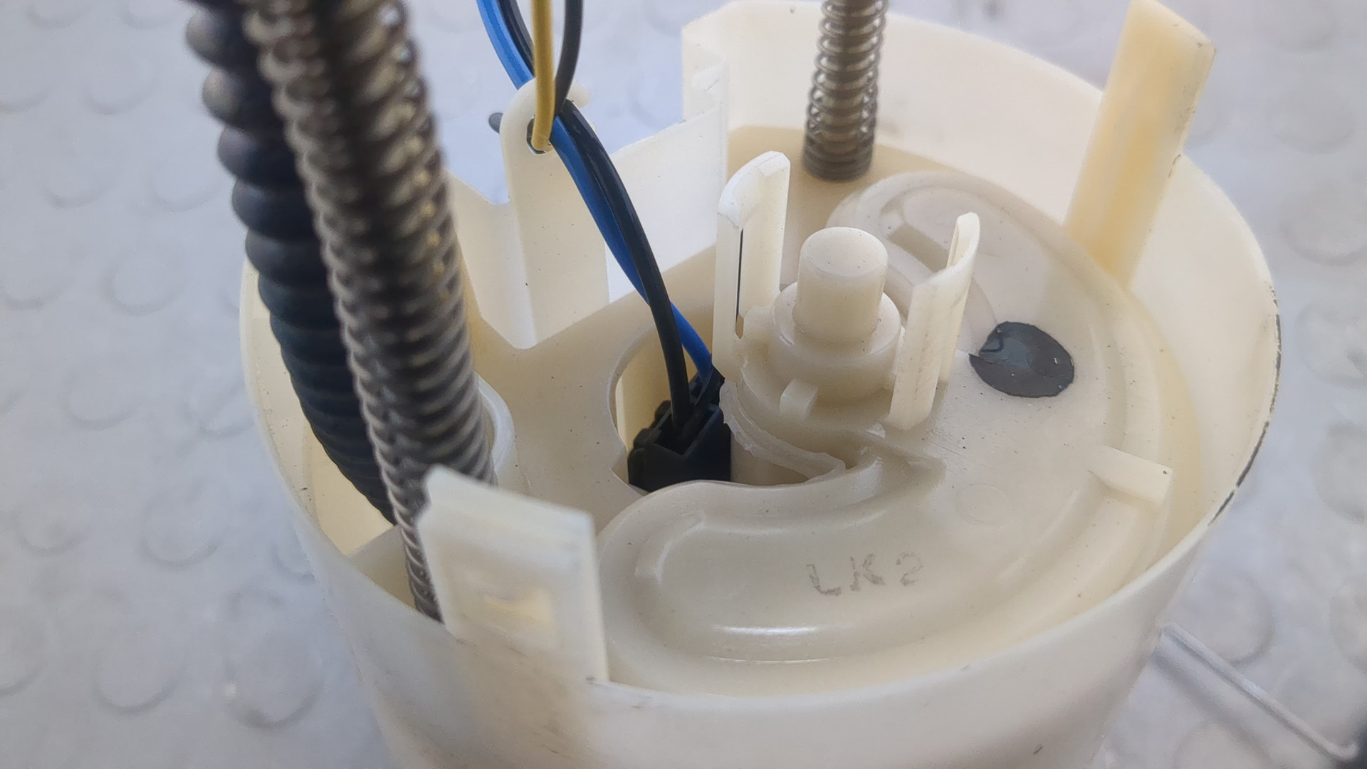 Насос топливный электрический