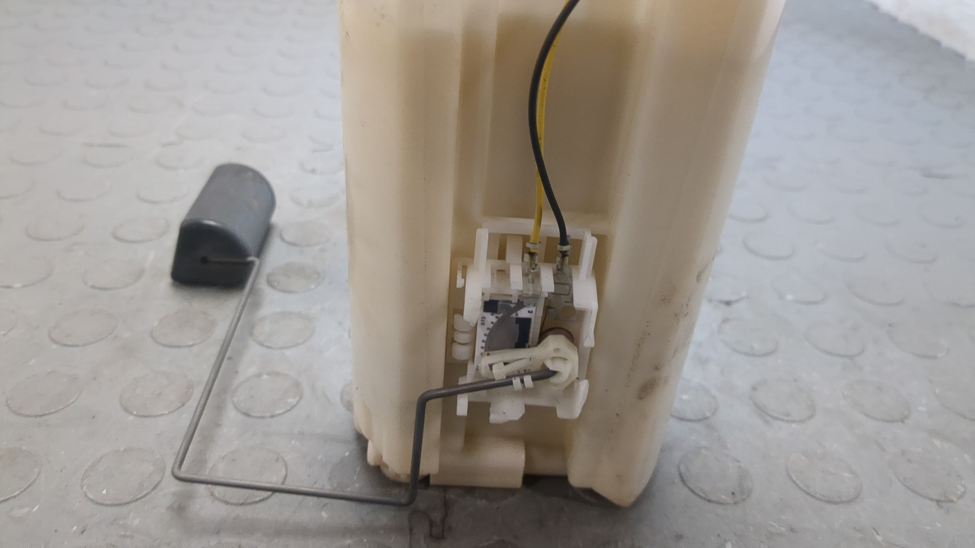 Насос топливный электрический