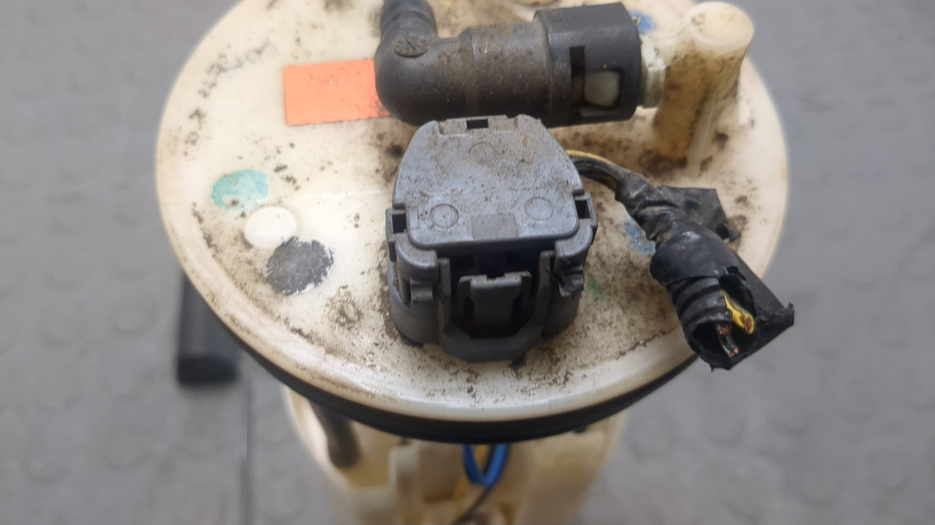 Насос топливный электрический