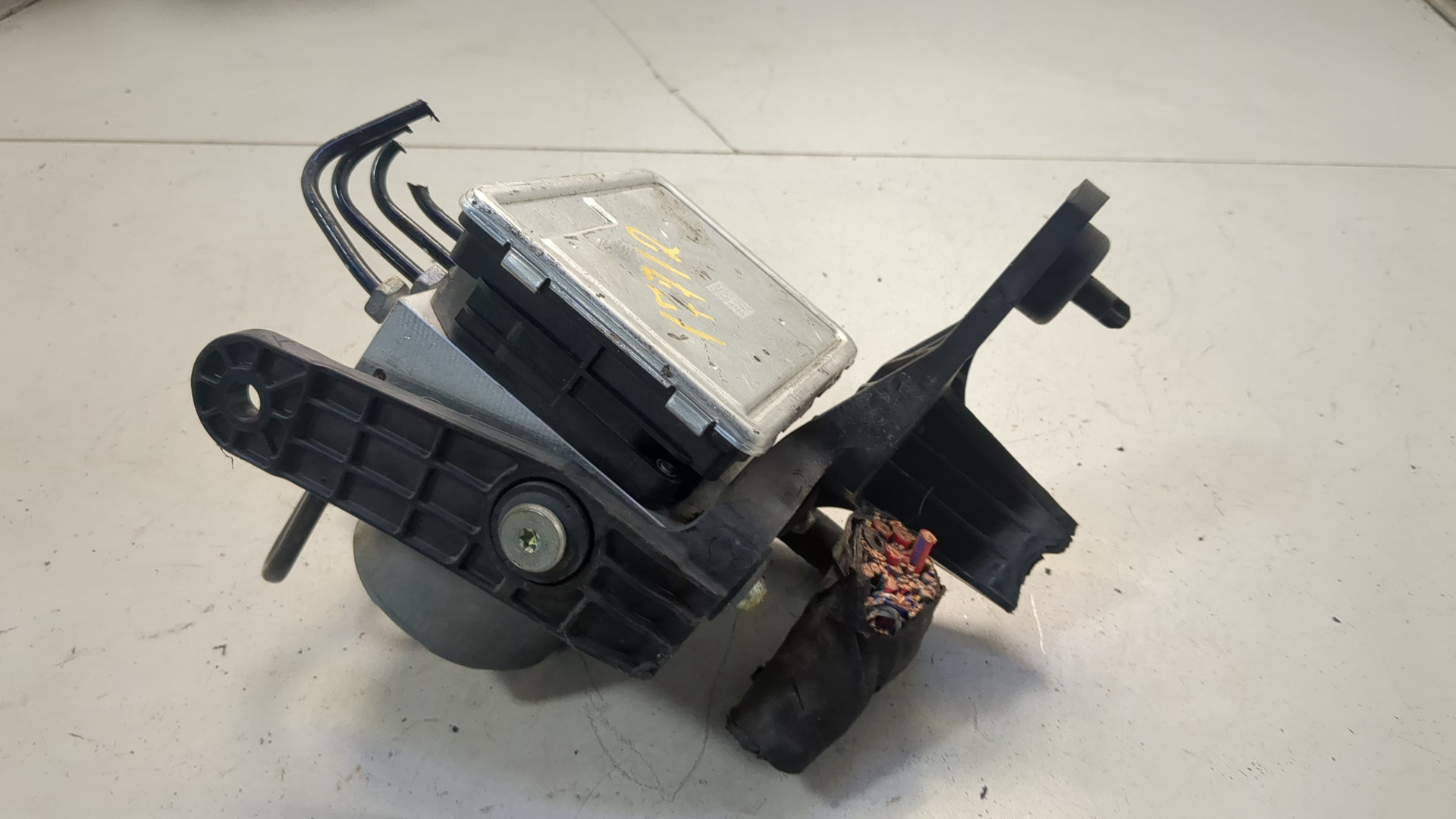 Блок ABS (насос)