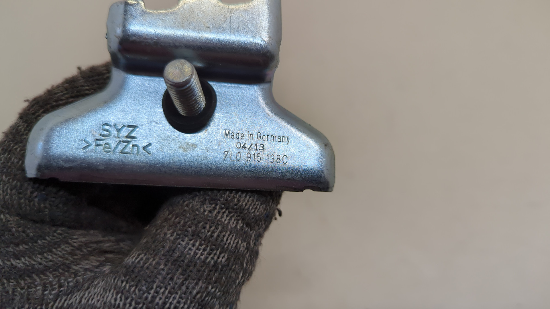 Кронштейн (сопут. товар)