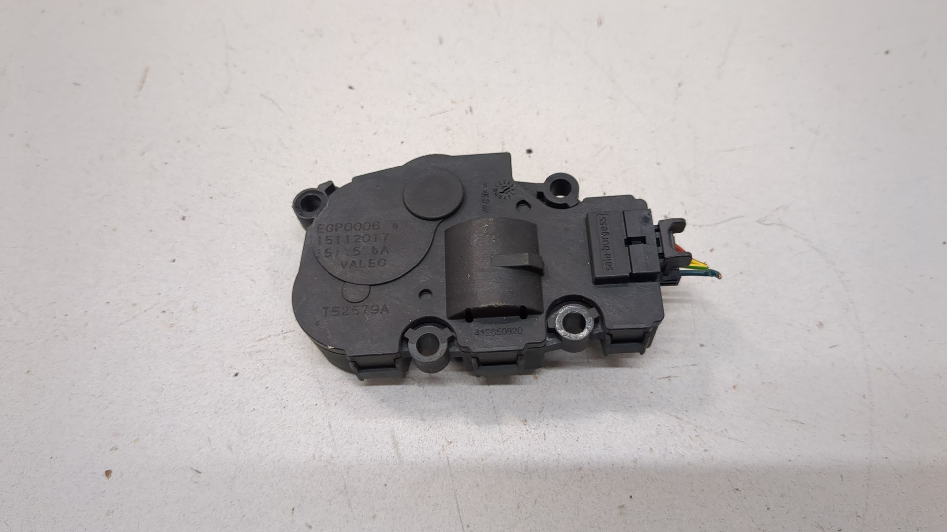 Моторчик заслонки печки