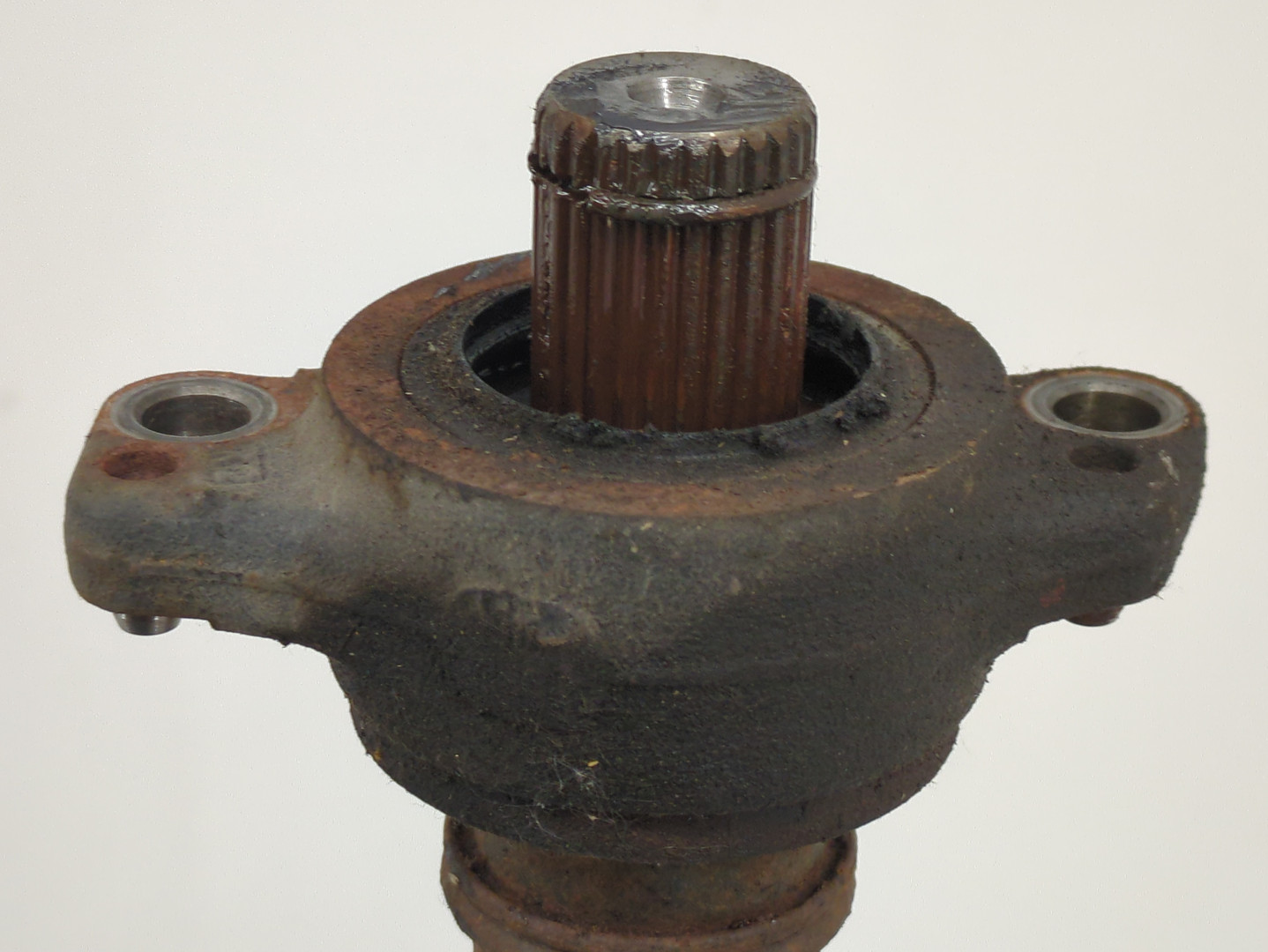 Полуось передняя