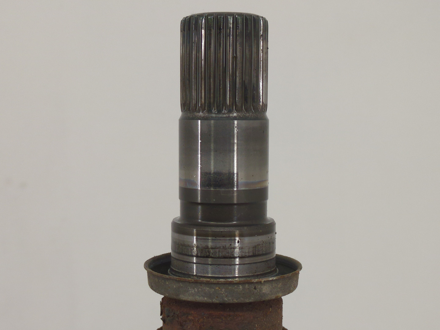 Полуось передняя