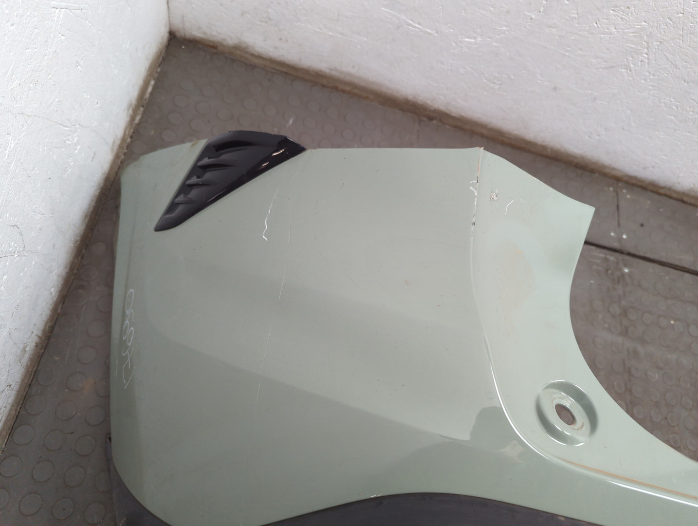 Бампер задний