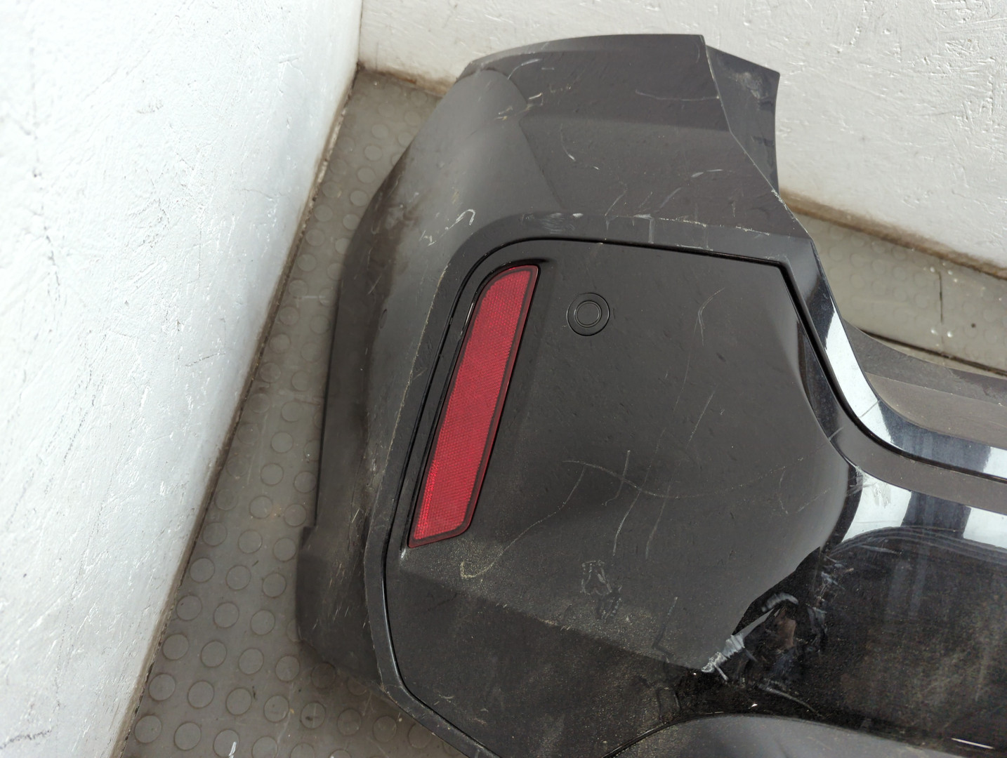 Бампер задний