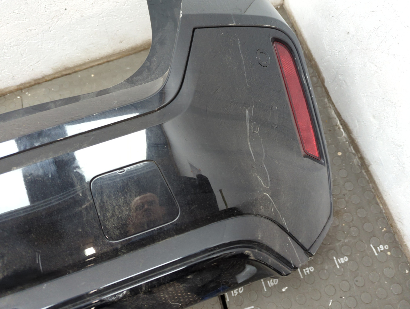 Бампер задний