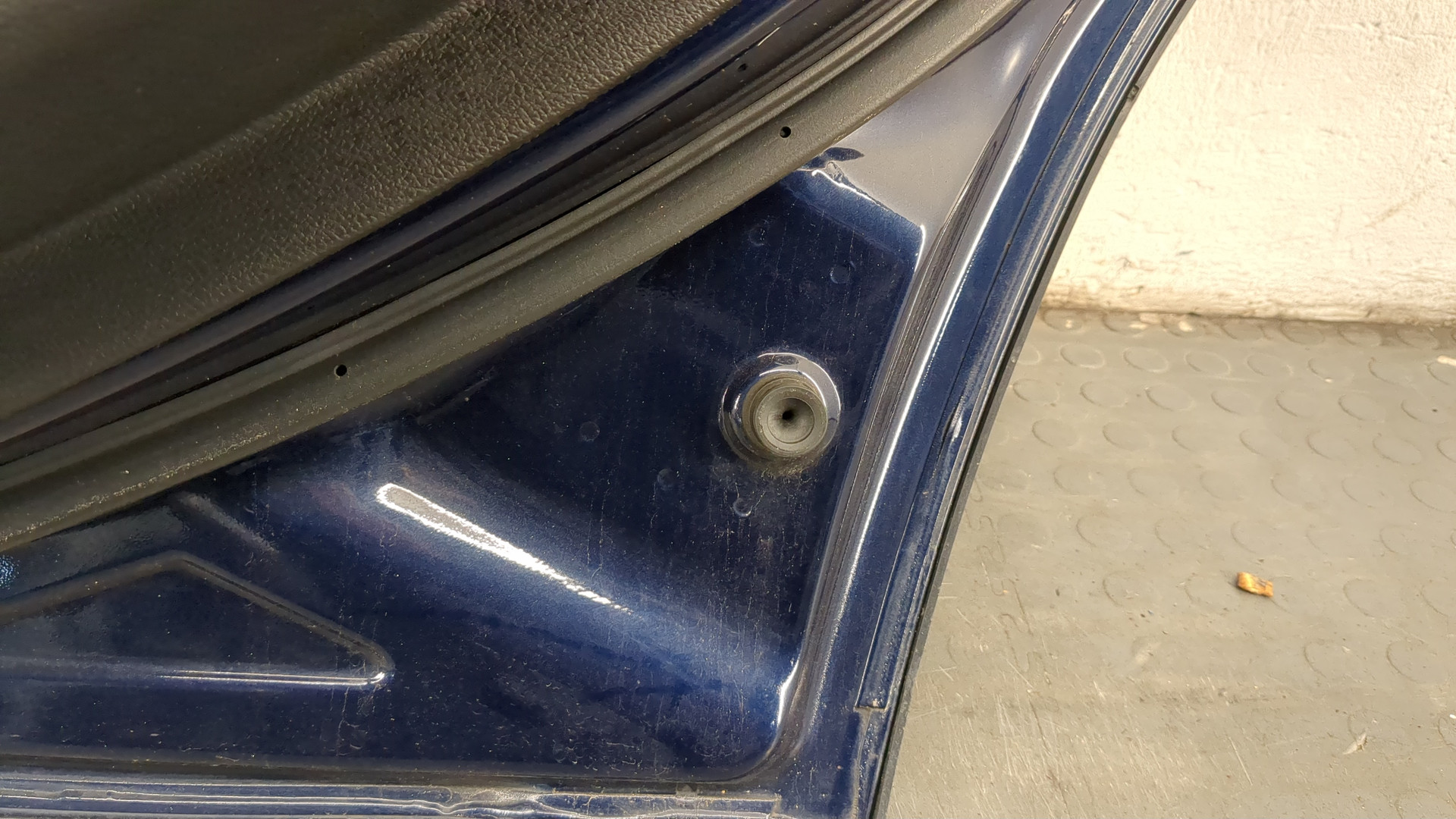 Дверь задняя правая