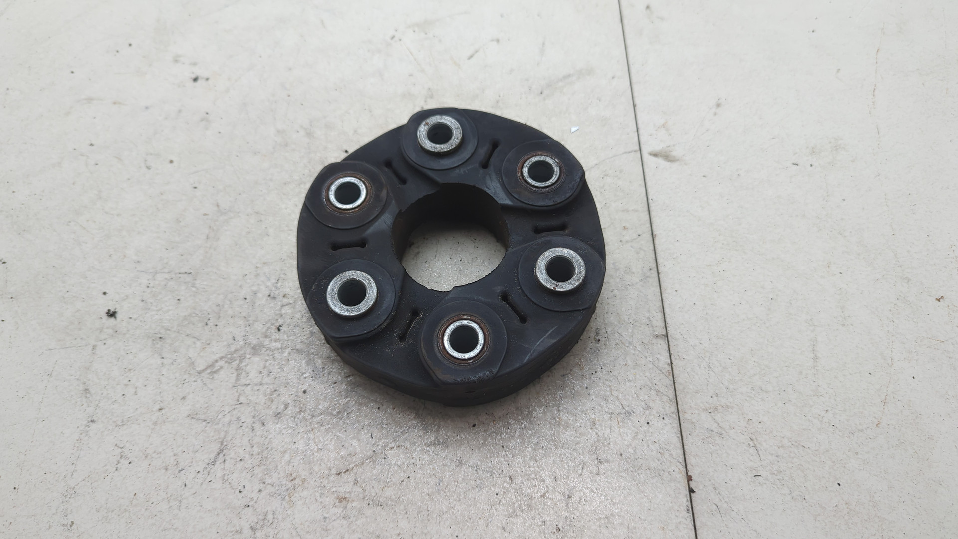 Муфта эластичная карданного вала