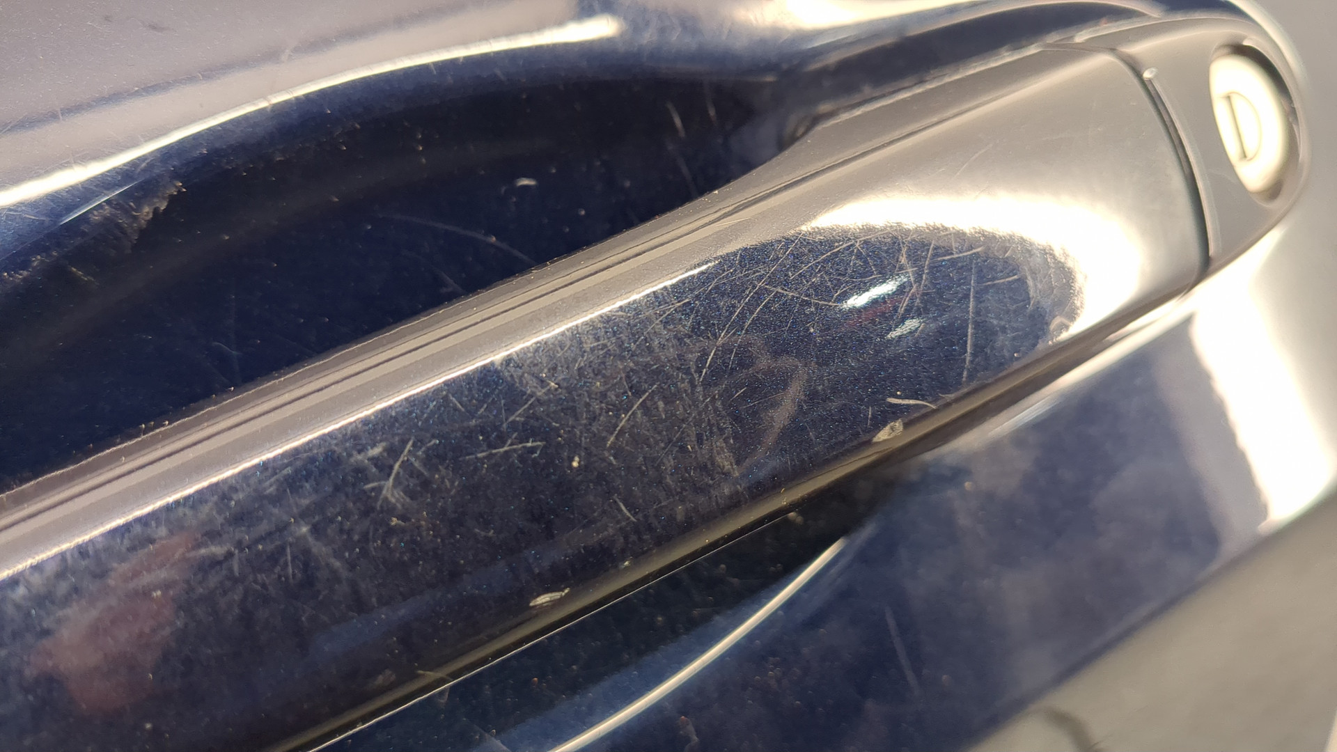 Дверь передняя левая