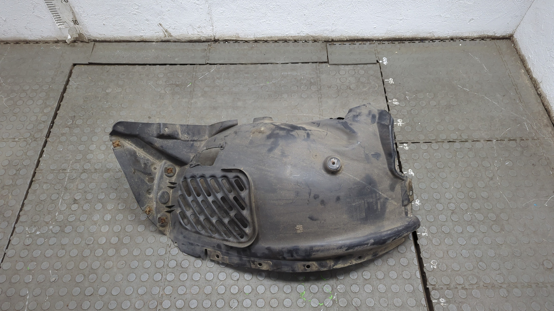 Локер передний левый