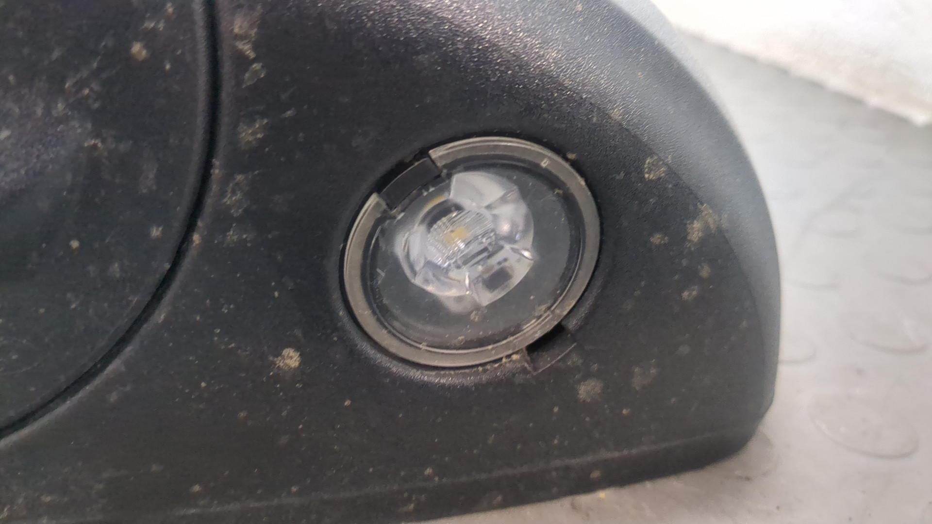 Зеркало левое электрическое