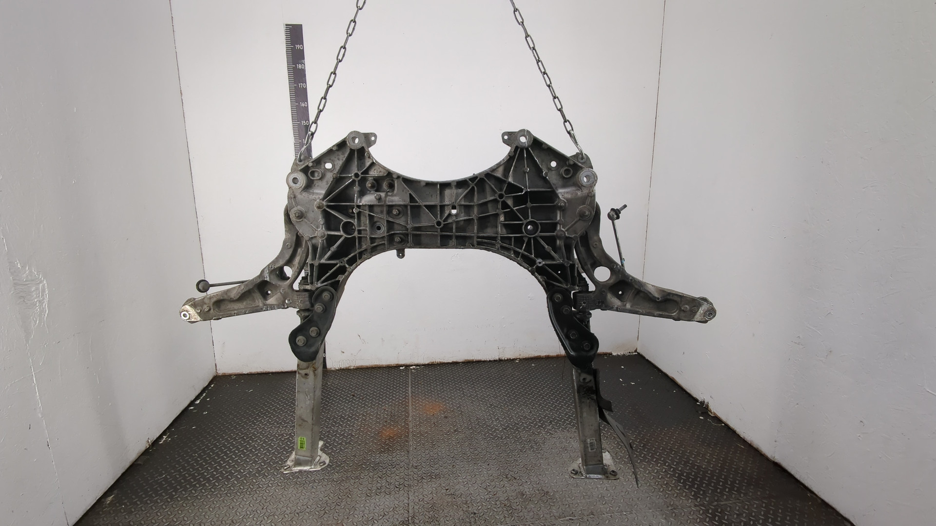 Балка подмоторная