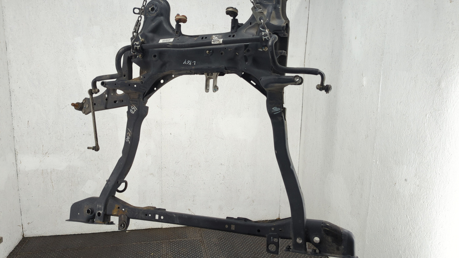 Балка подмоторная