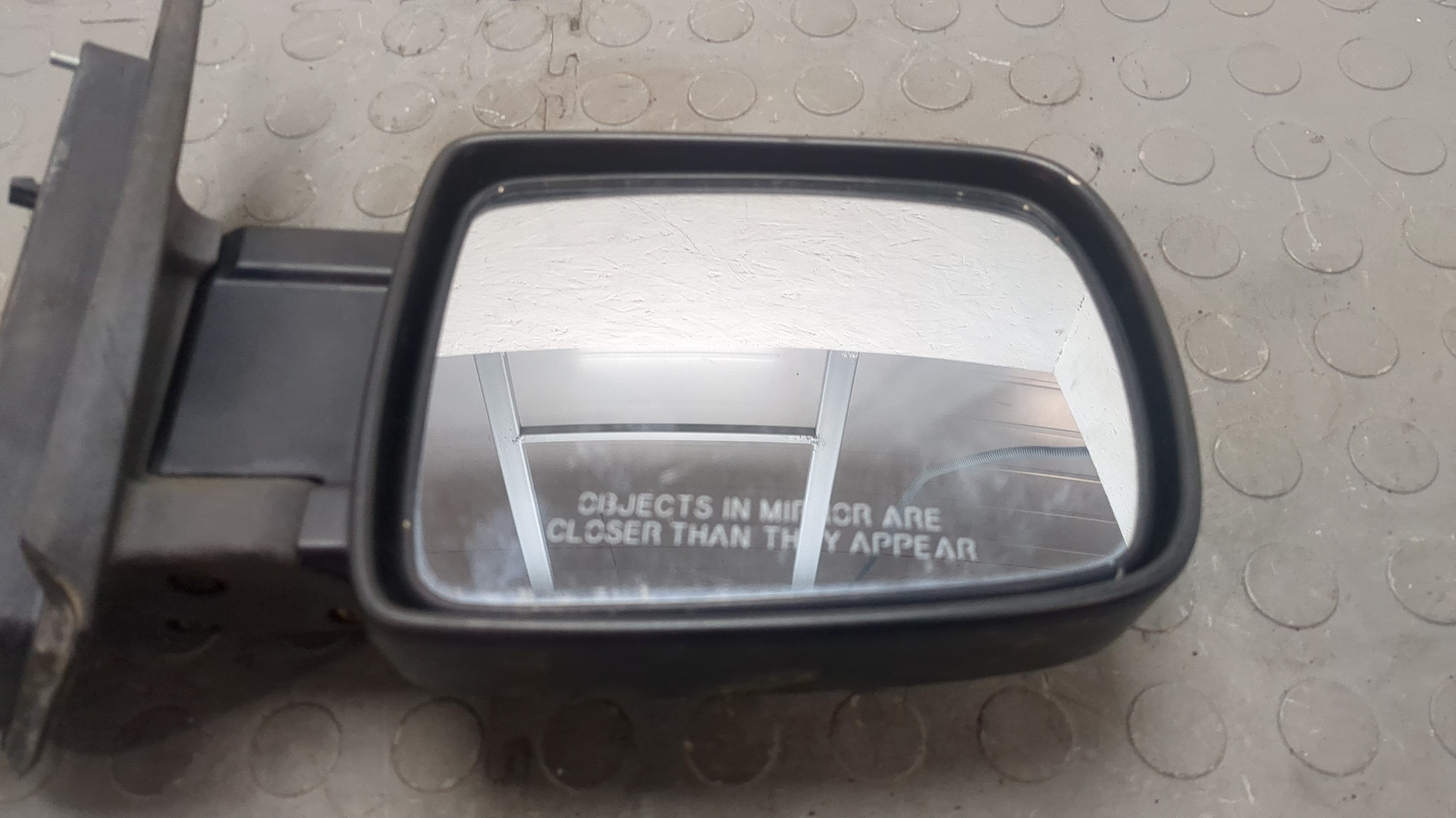 Зеркало правое электрическое