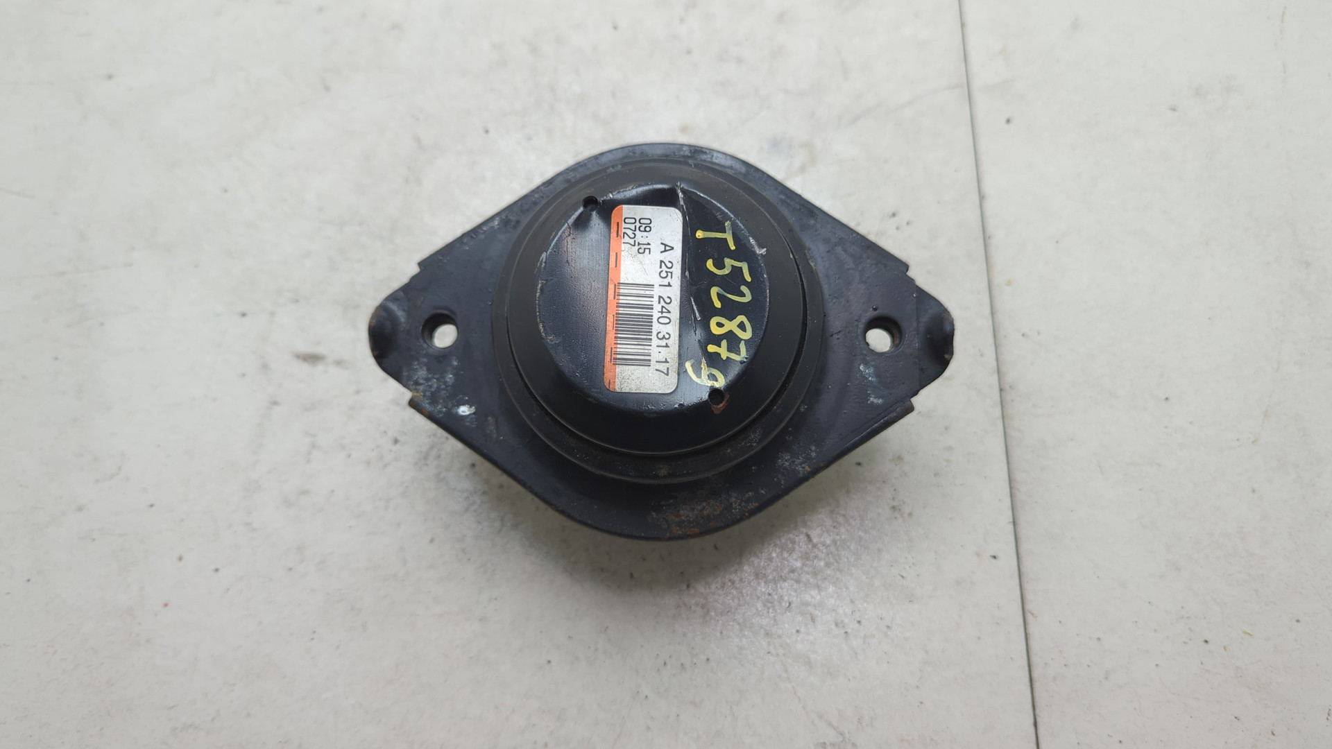 Опора двигателя