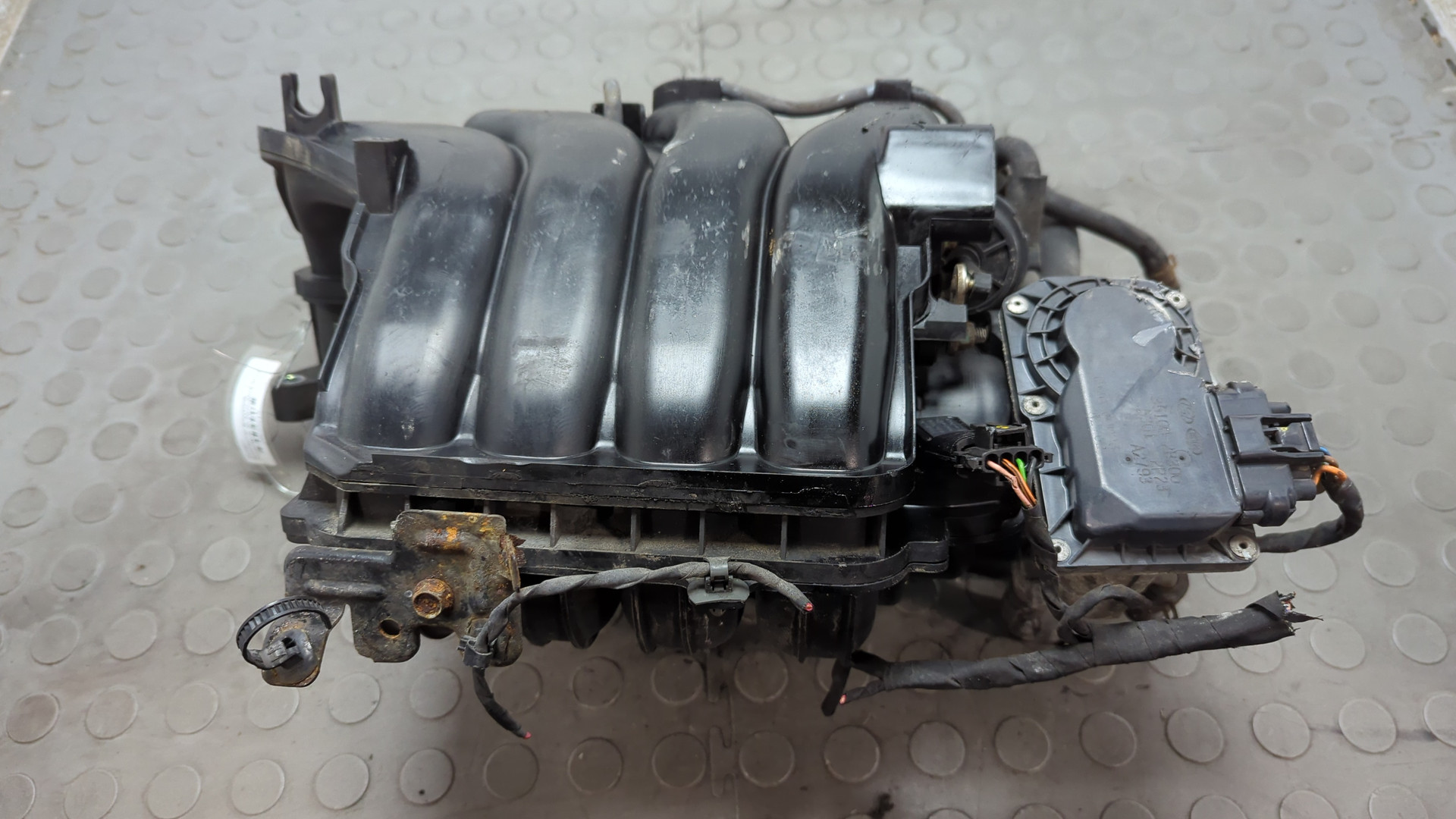 Коллектор впускной