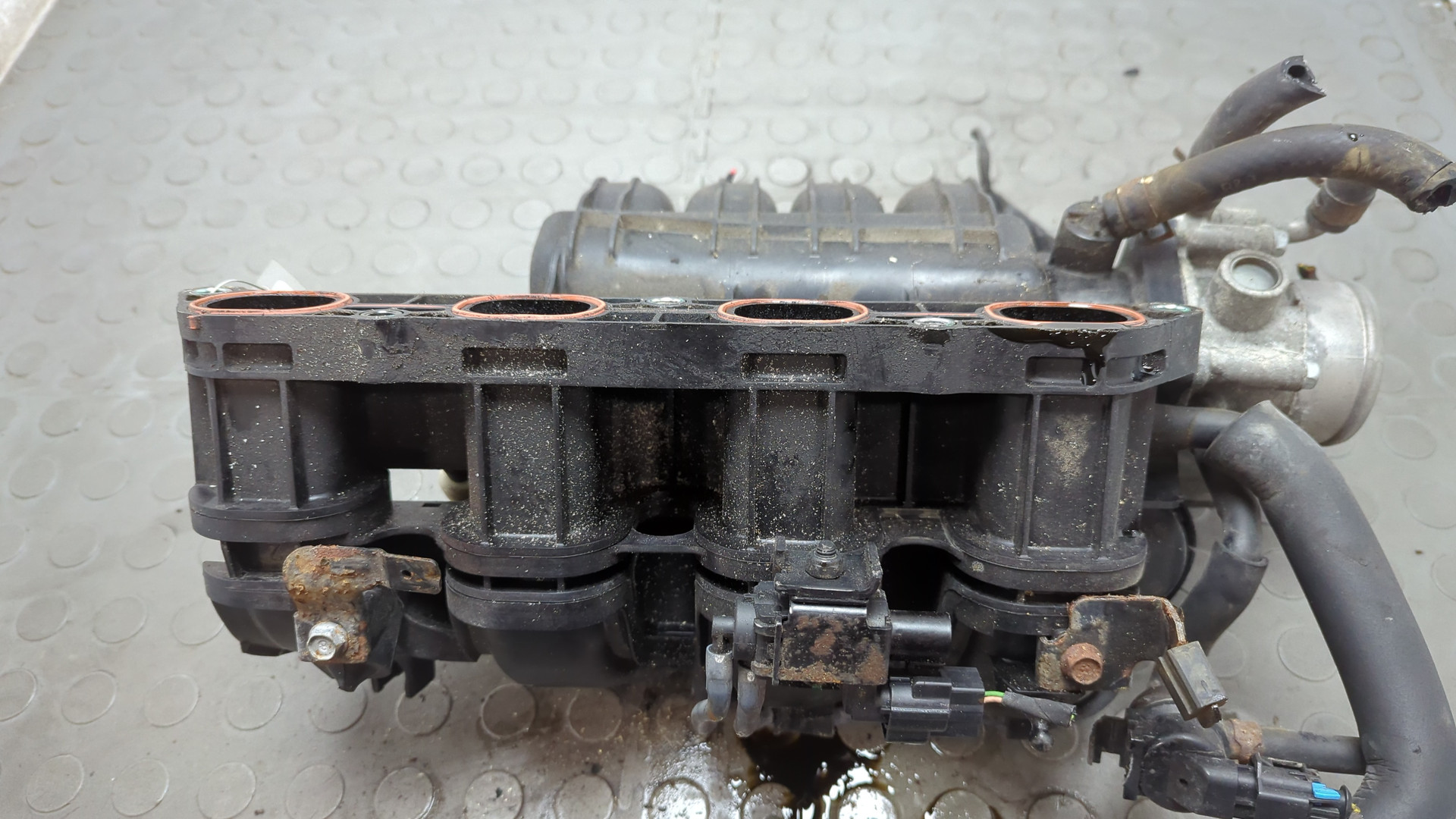 Коллектор впускной