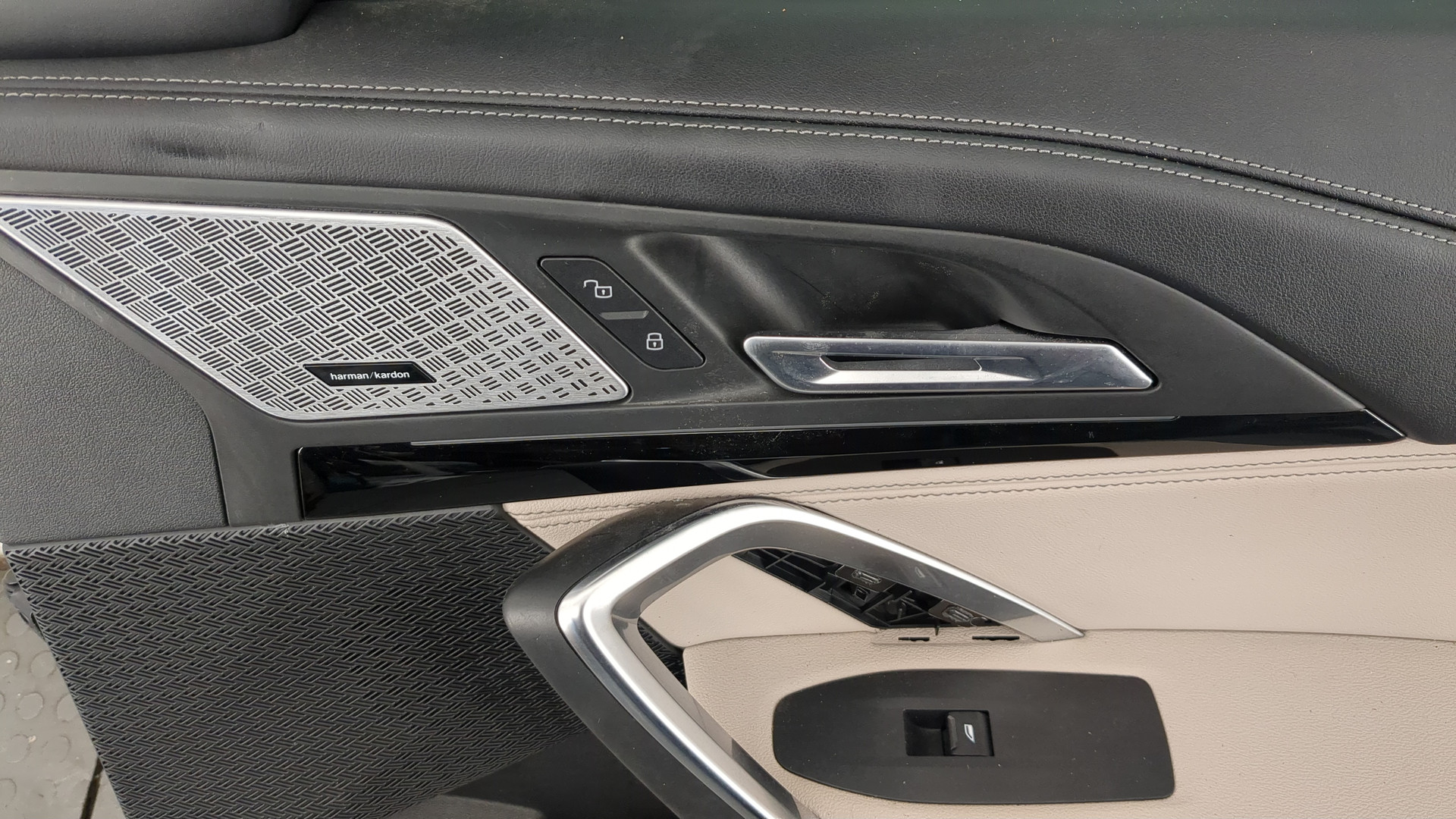 Дверь передняя правая