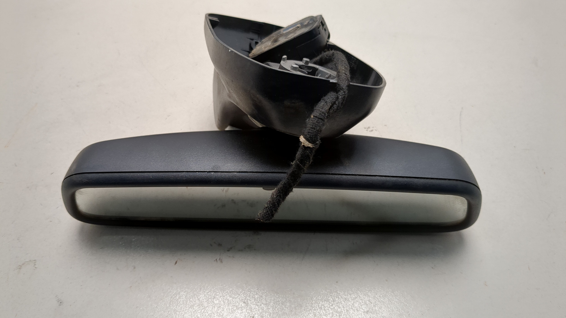 Зеркало заднего вида