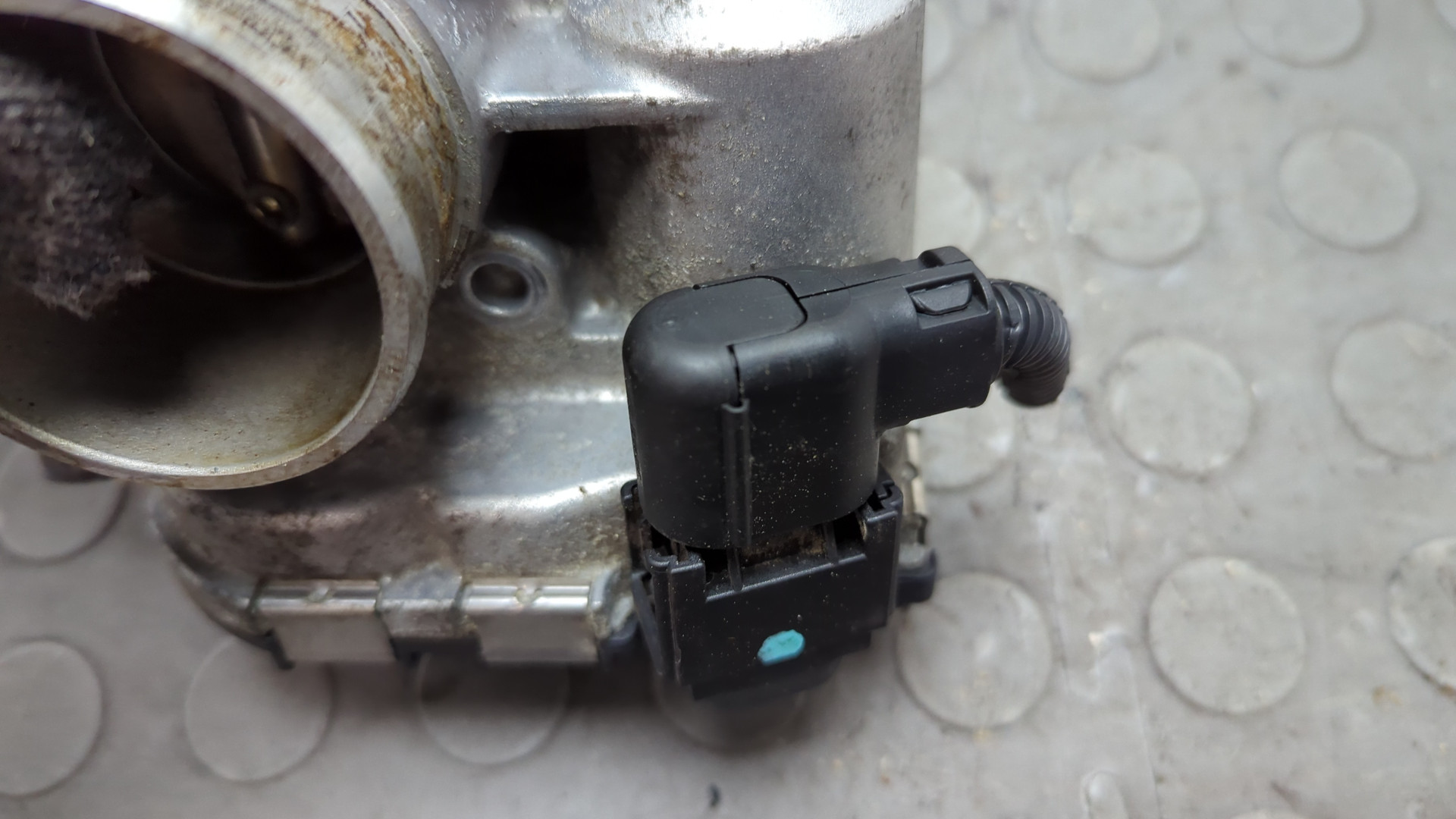 Заслонка дроссельная электрическая