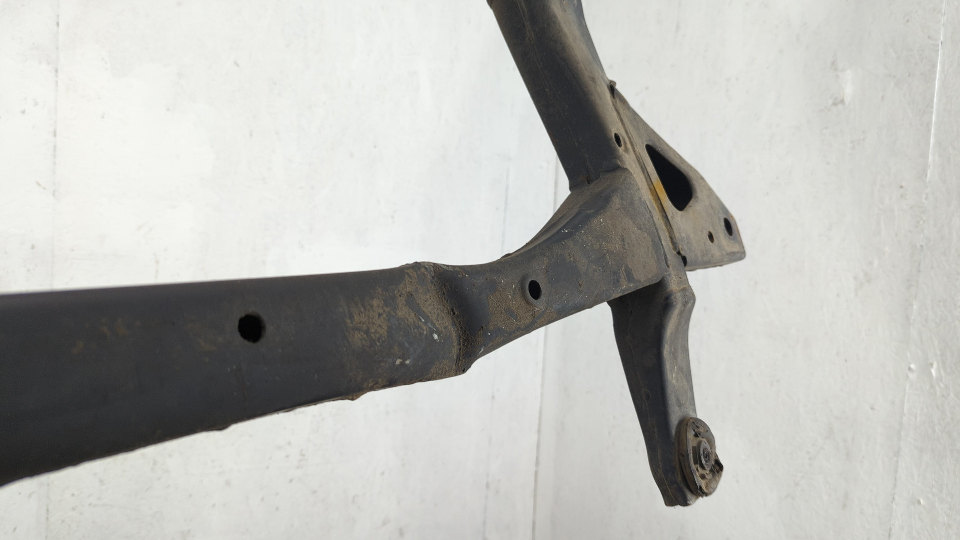 Балка подмоторная