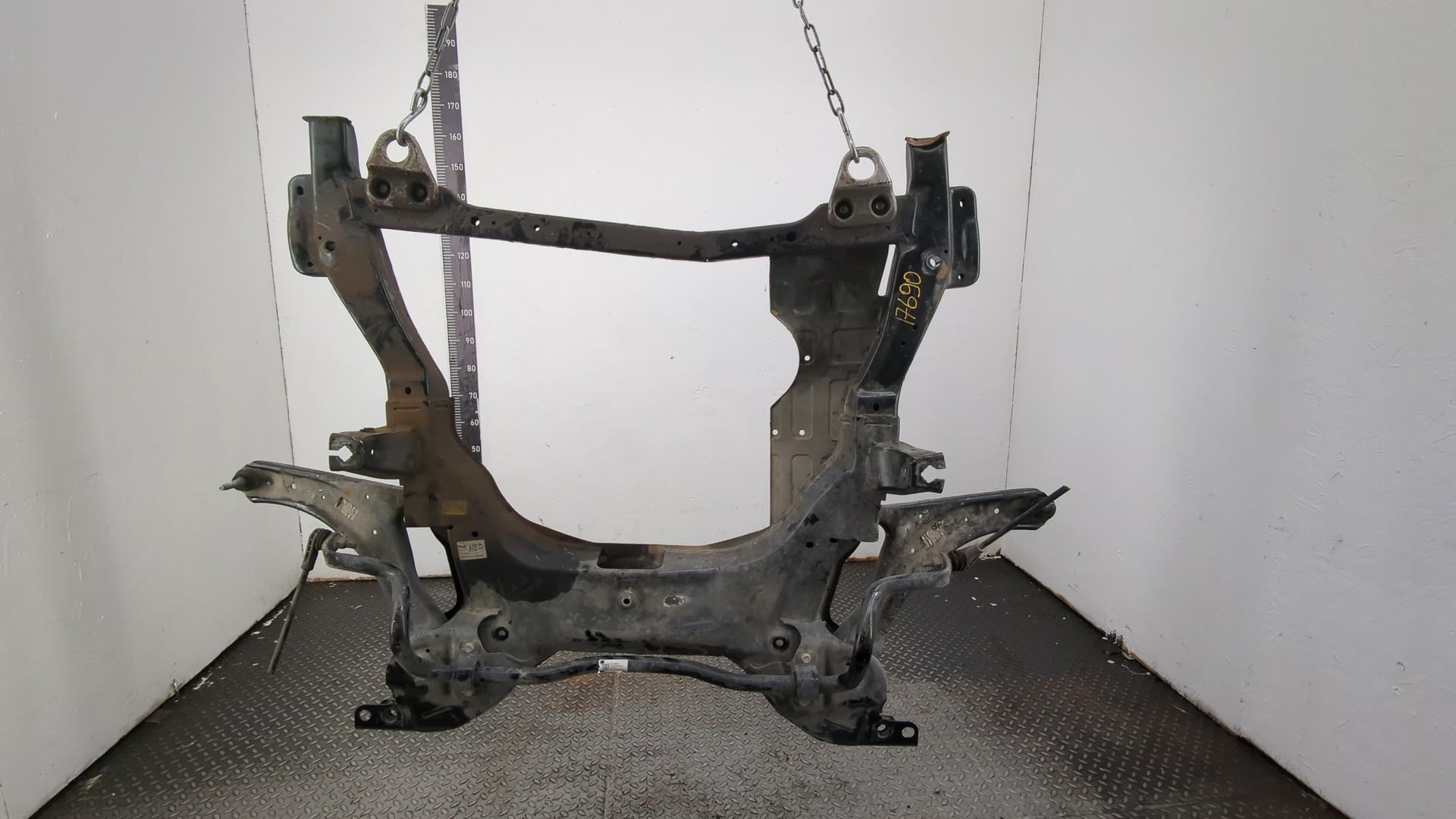 Балка подмоторная