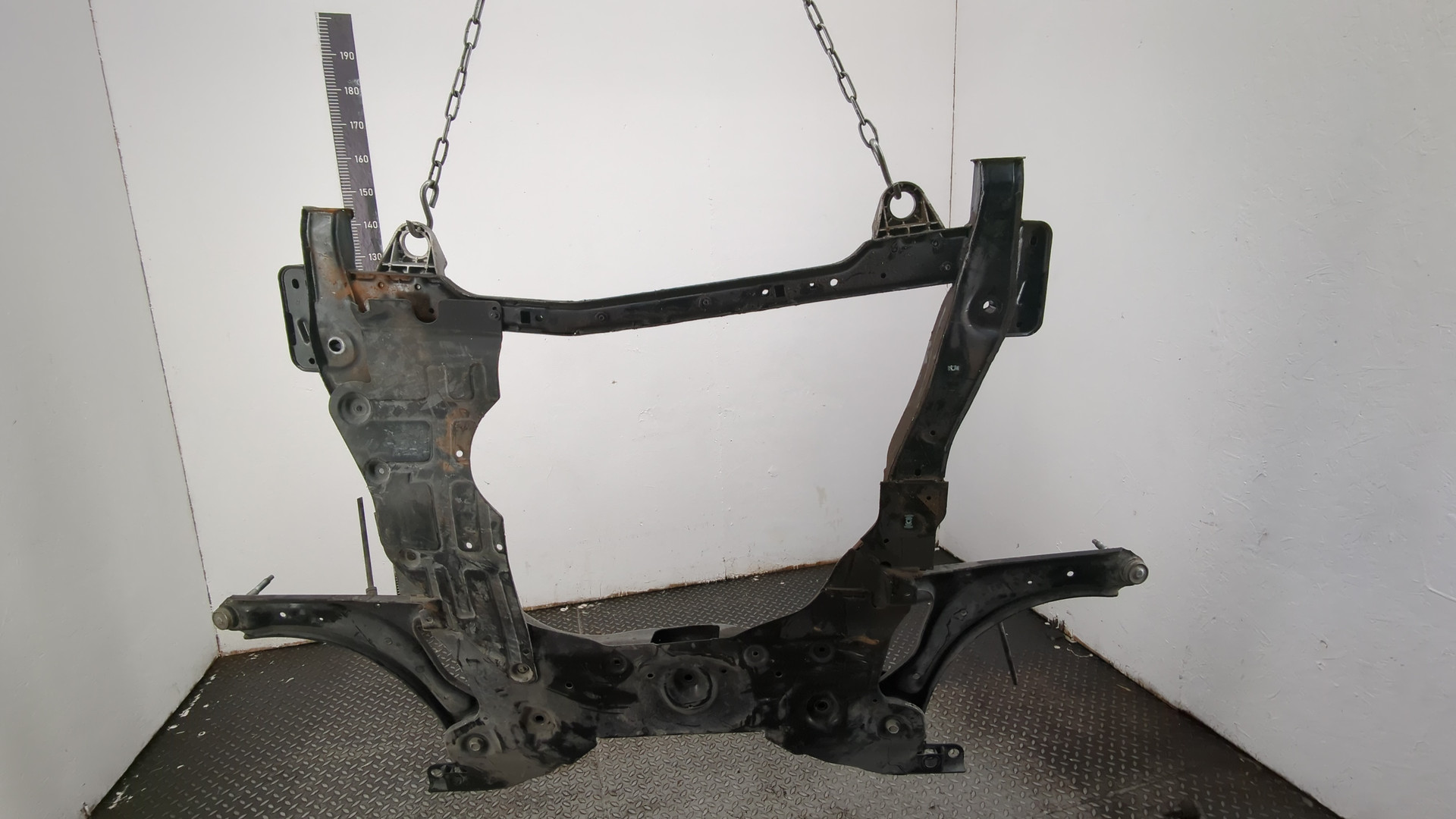 Балка подмоторная