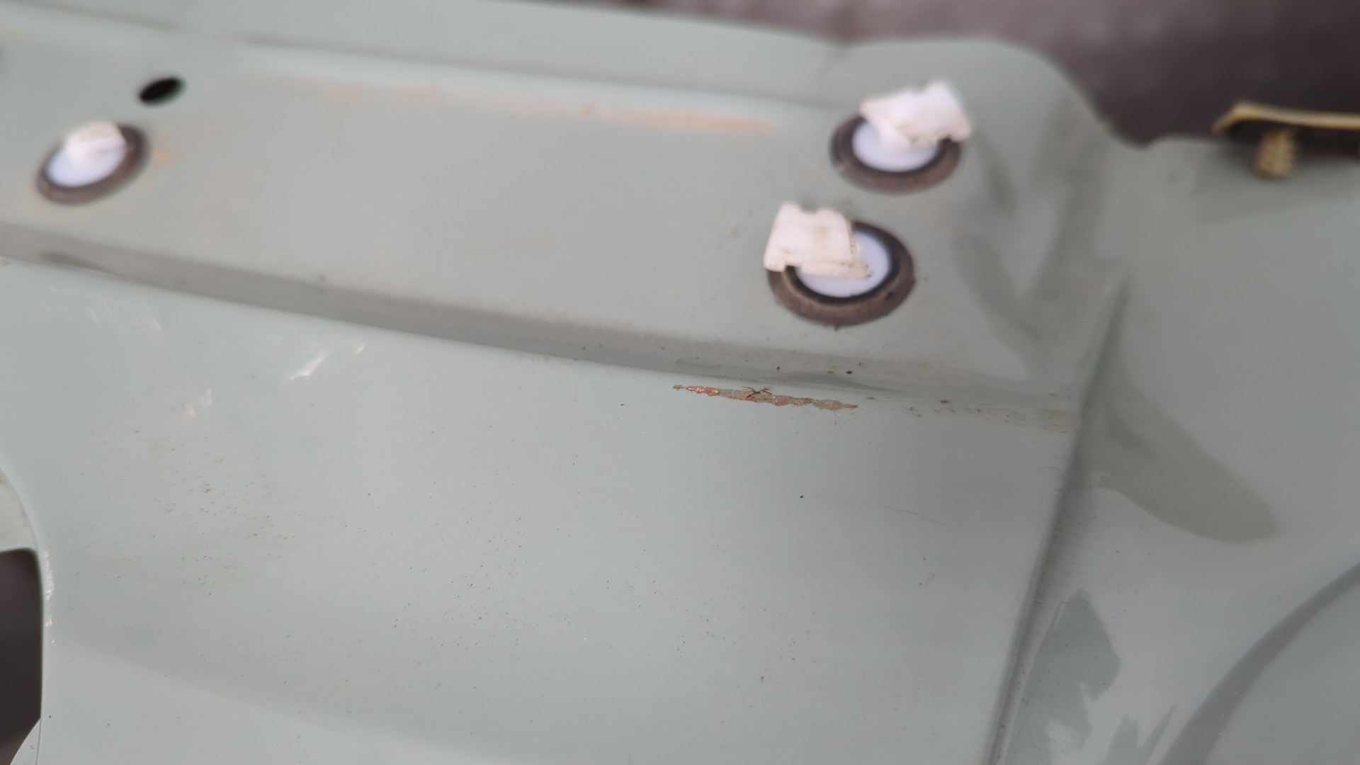 Кузовной элемент