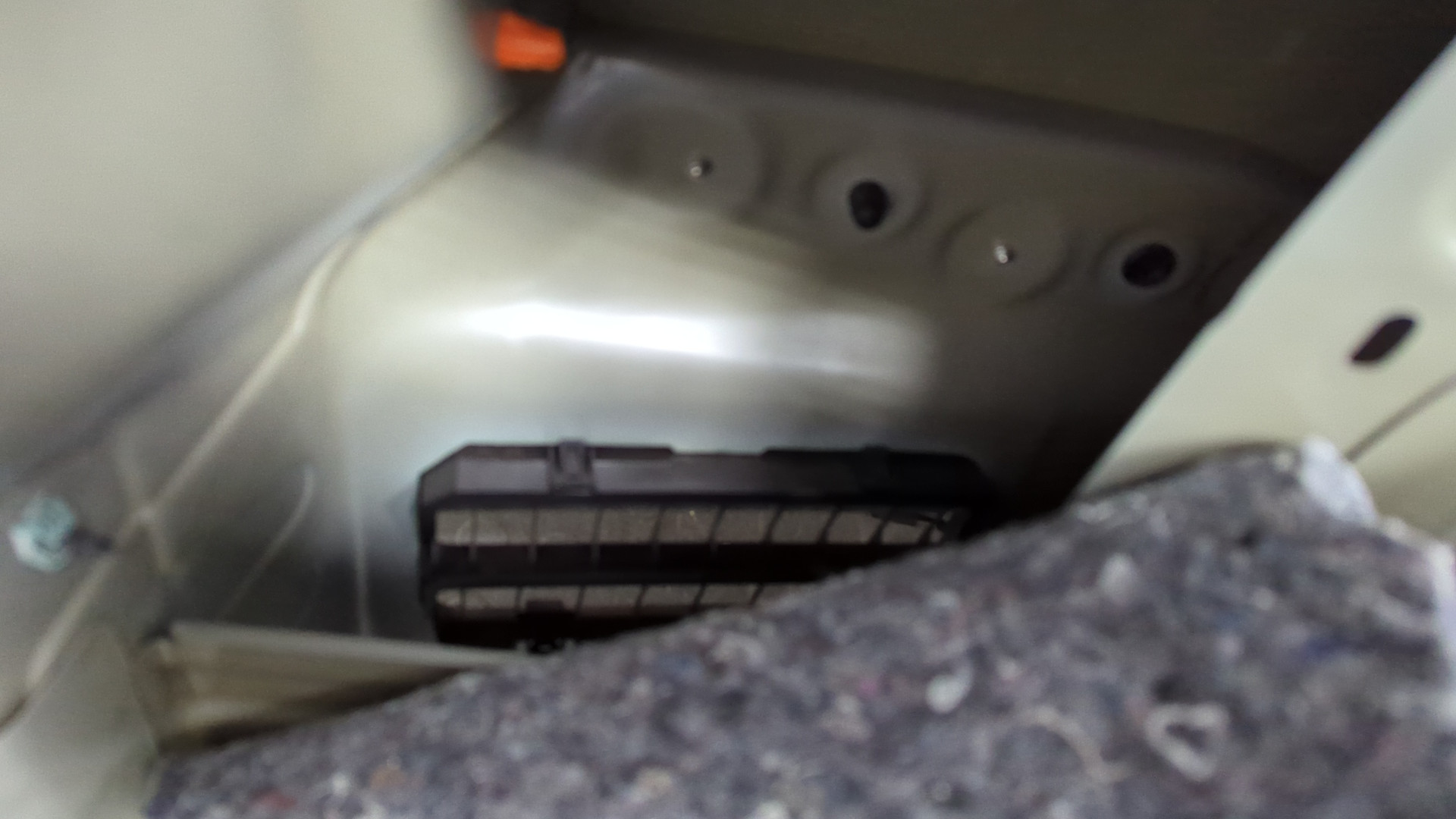 Кузовной элемент