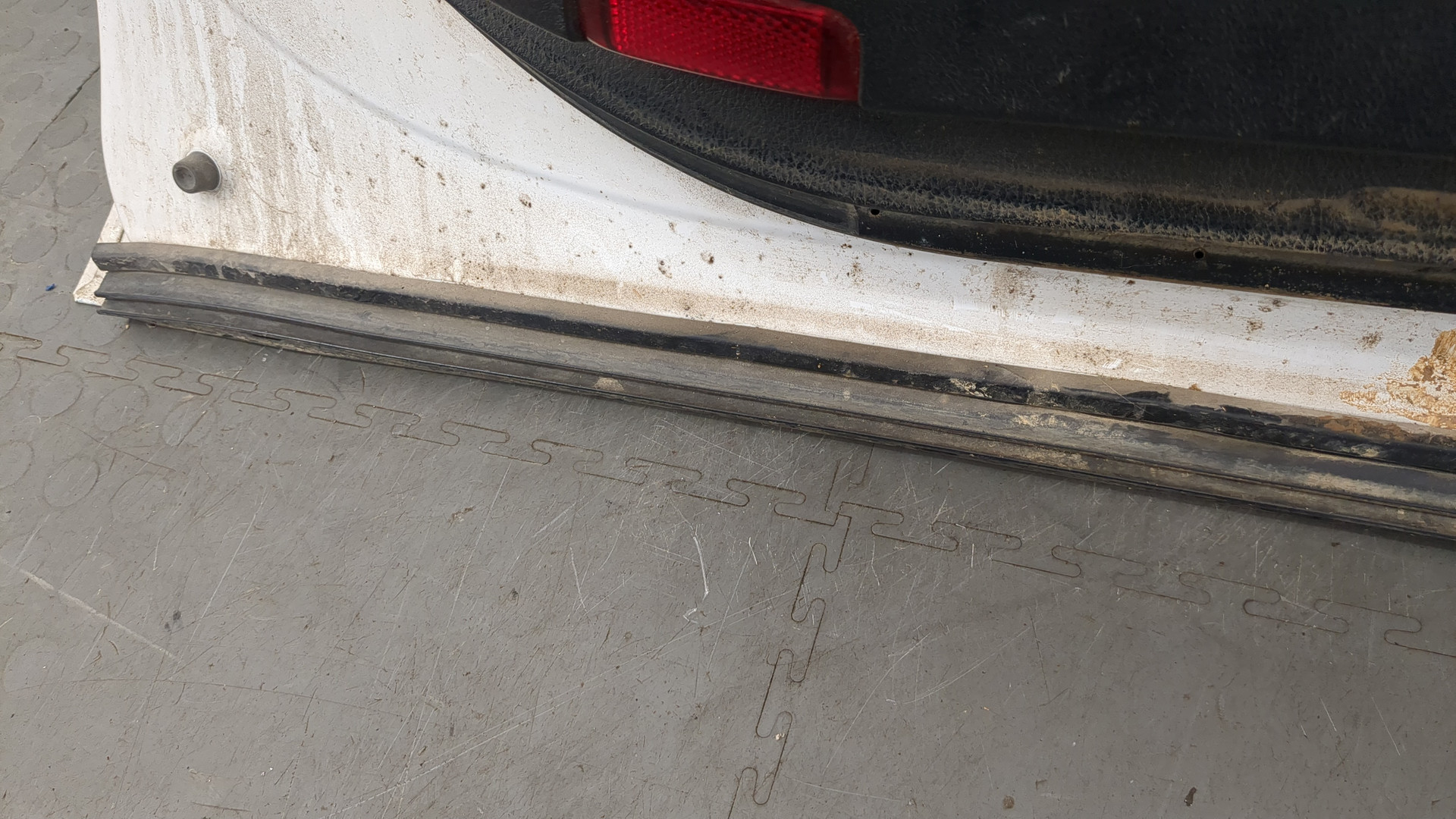 Дверь передняя левая