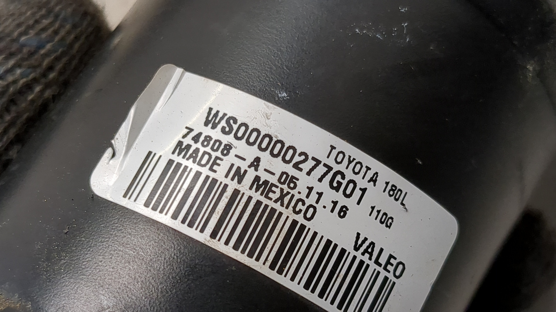 Моторчик стеклоочистителя передний