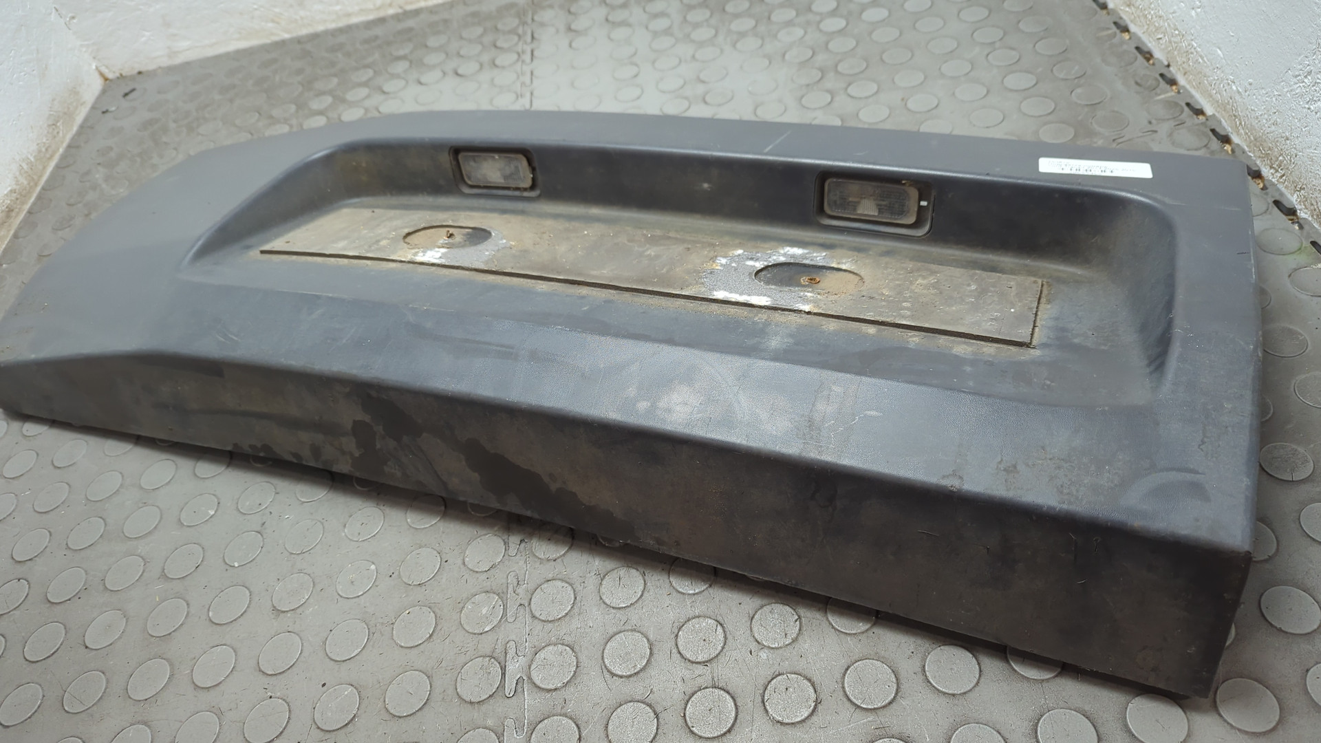 Фонарь подсветки номера