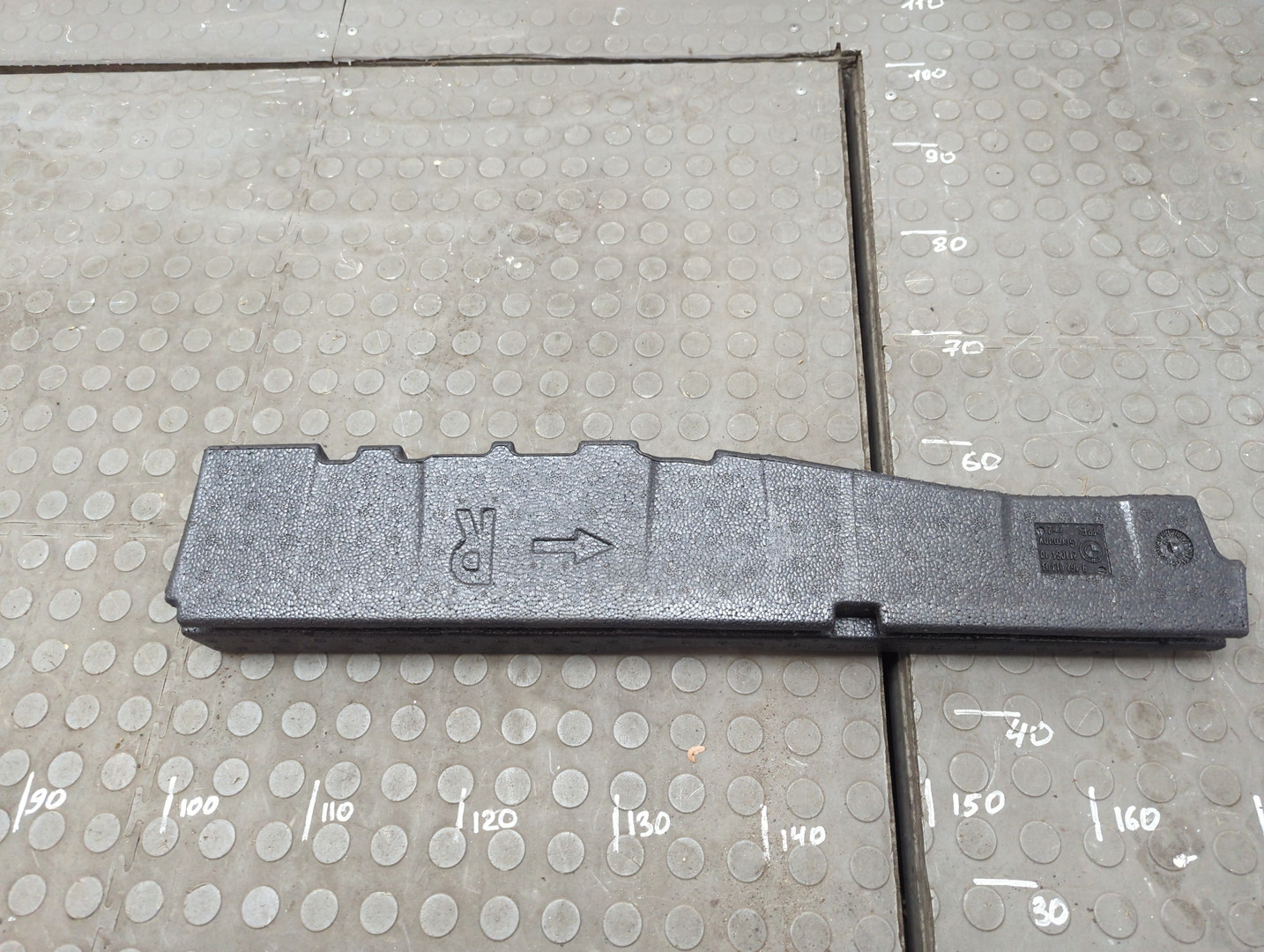 Обшивка багажника