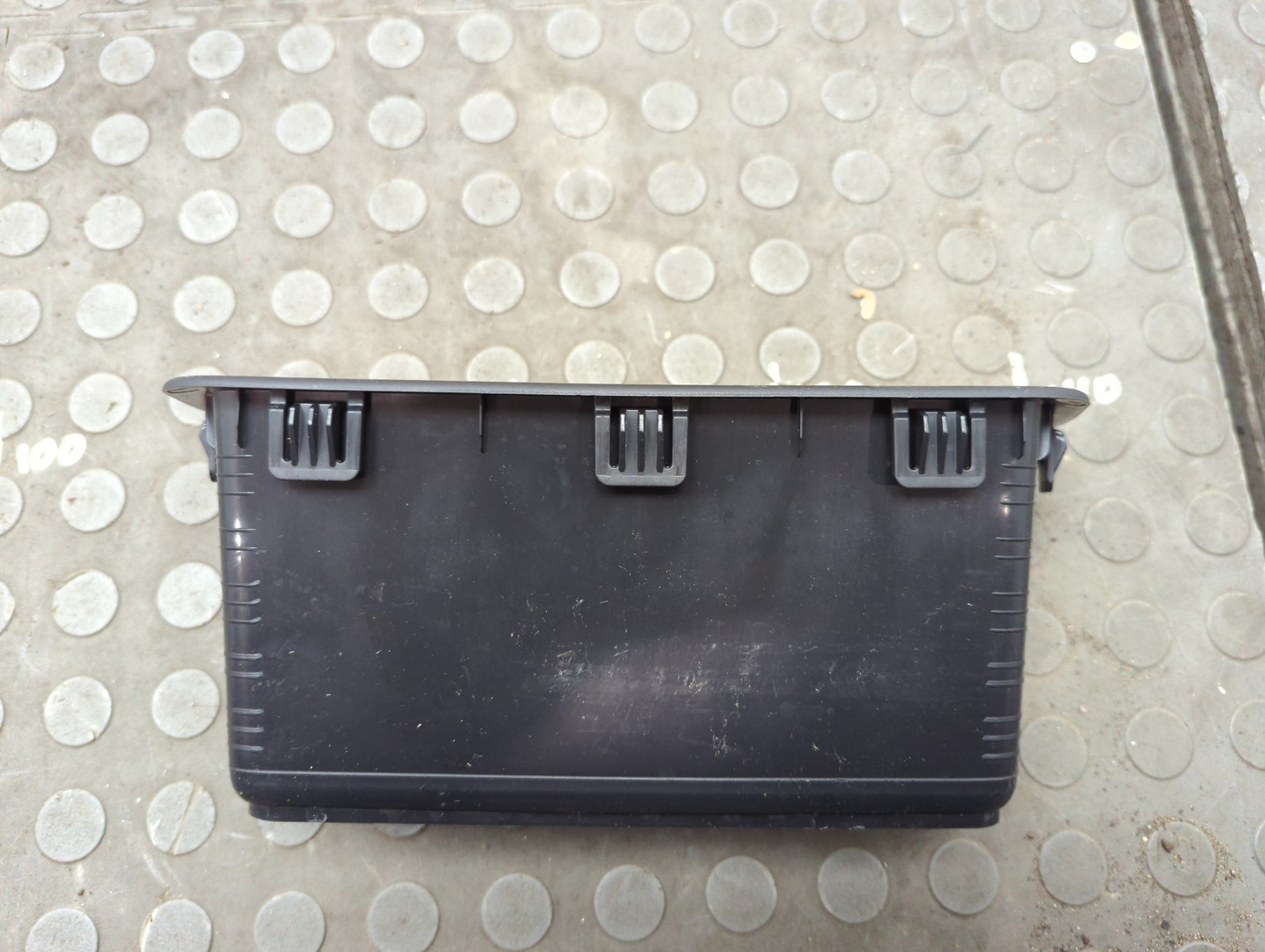 Обшивка багажника