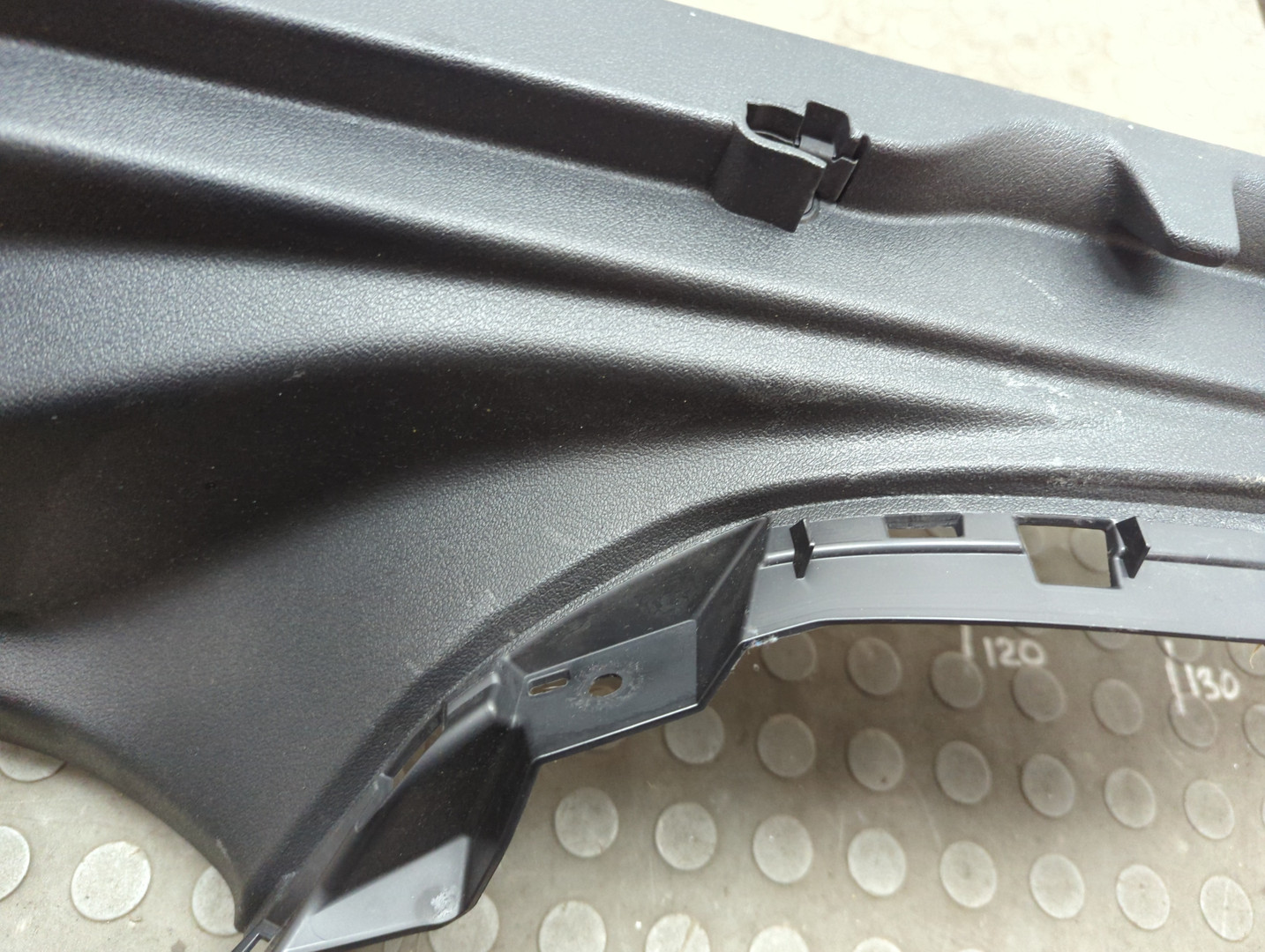 Обшивка багажника