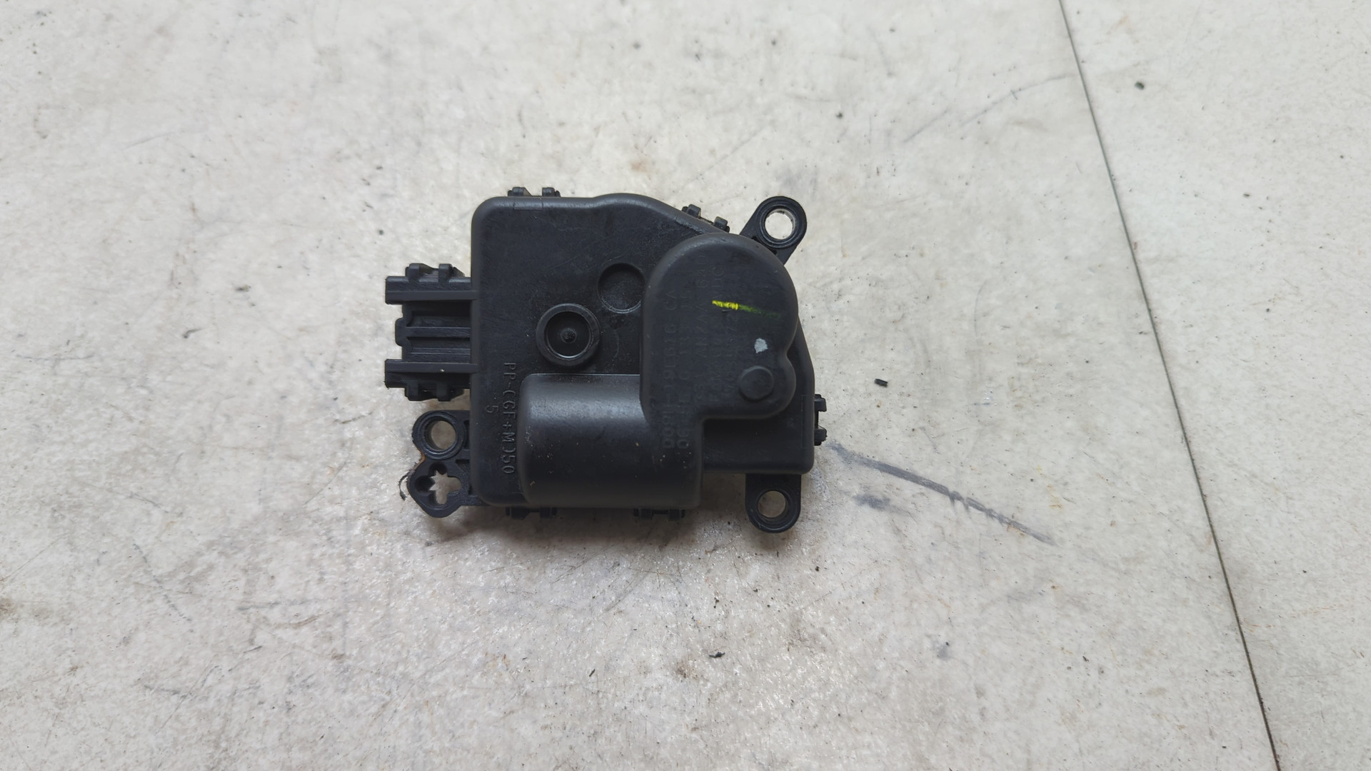 Моторчик заслонки печки