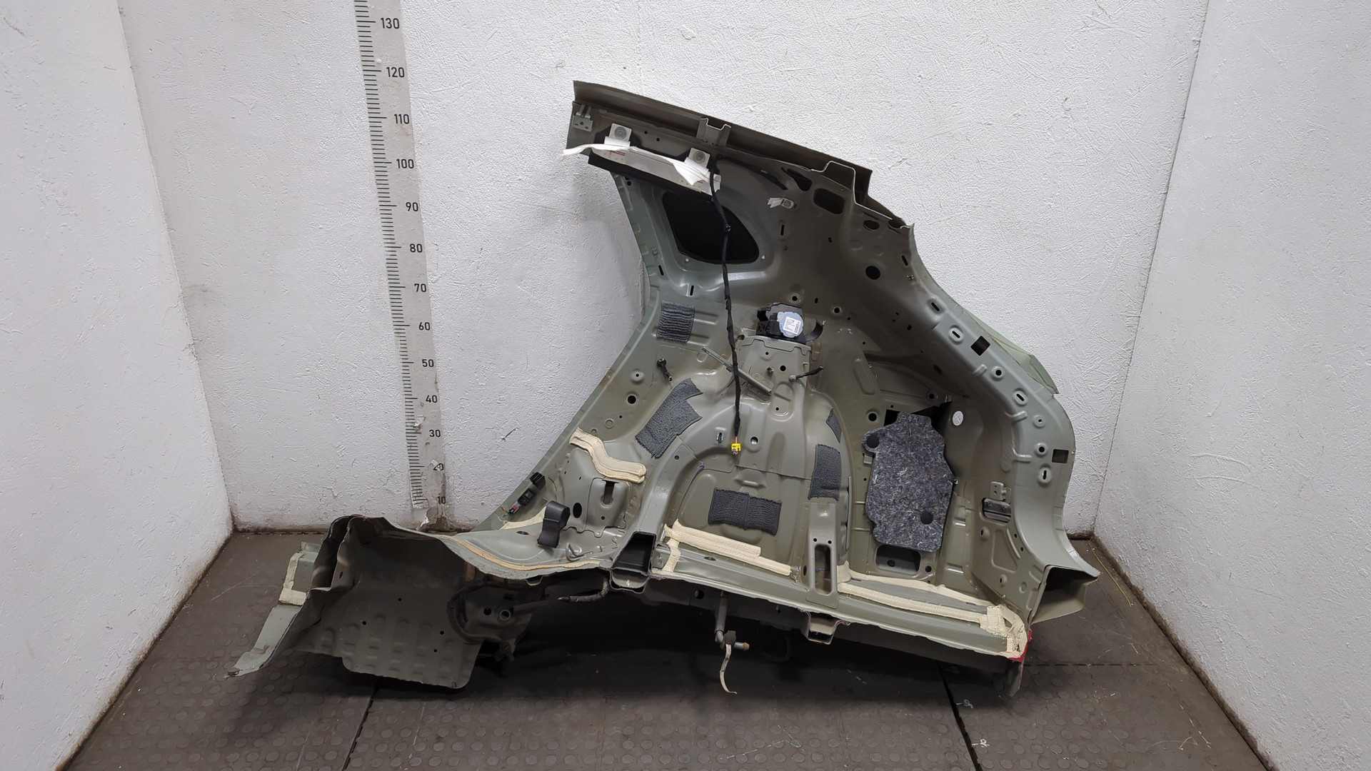 Кузовной элемент