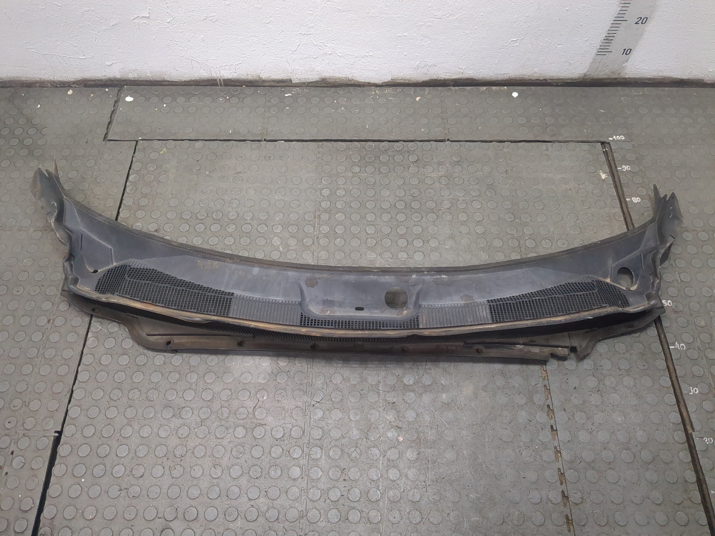 Решетка стеклоочистителей (Жабо)