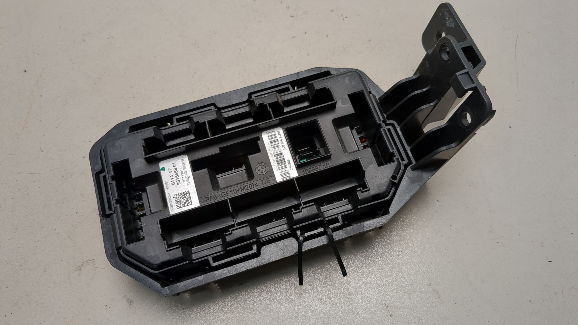 Блок предохранителей