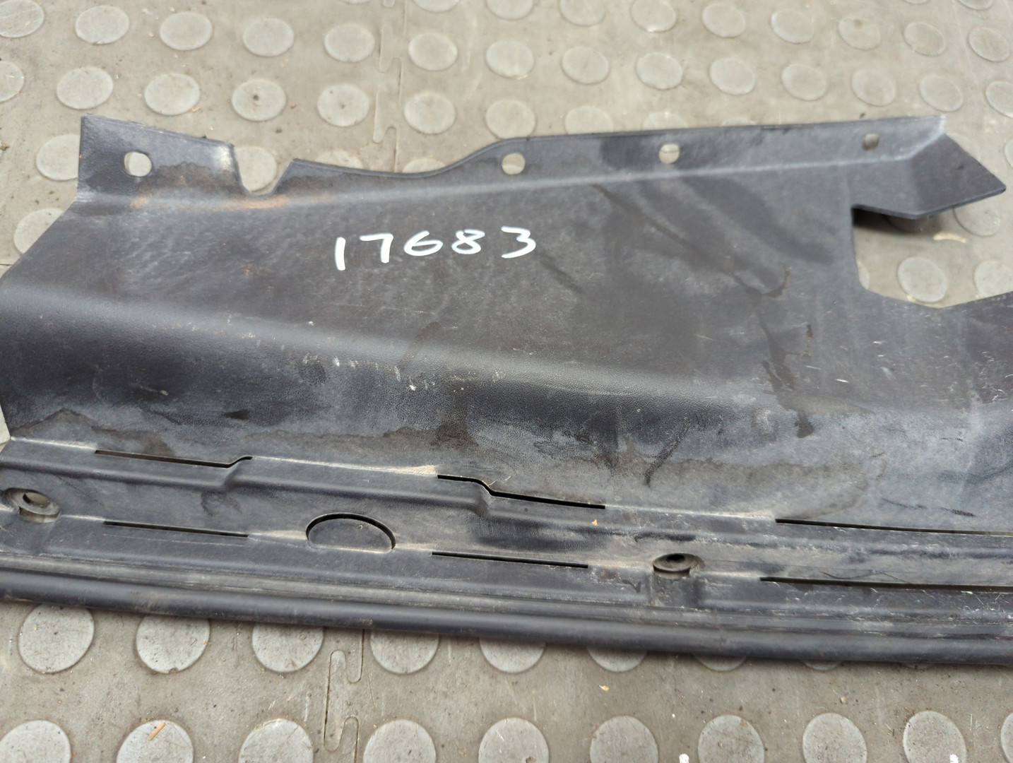 Локер передний правый