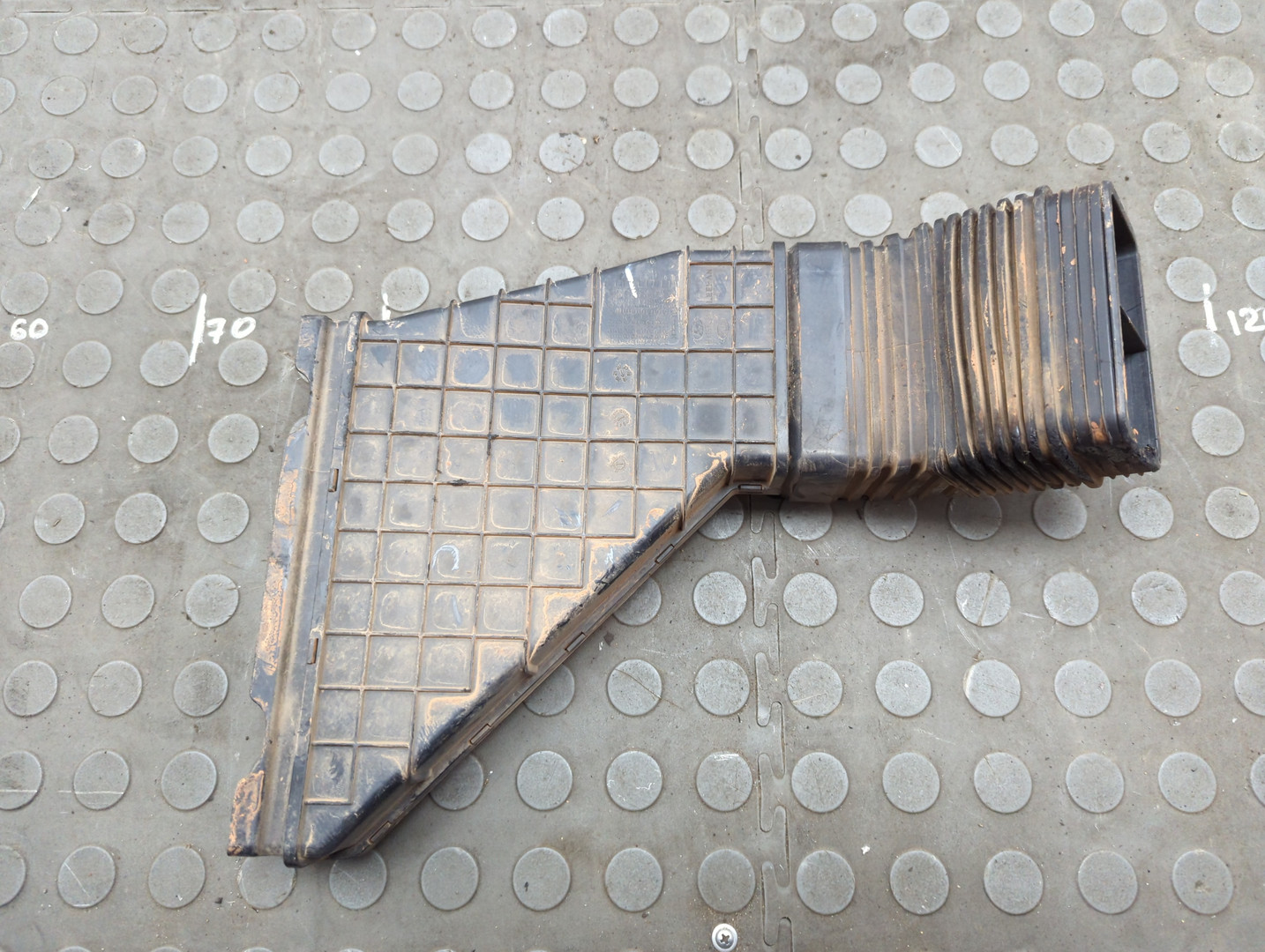 Воздухозаборник (внутри)